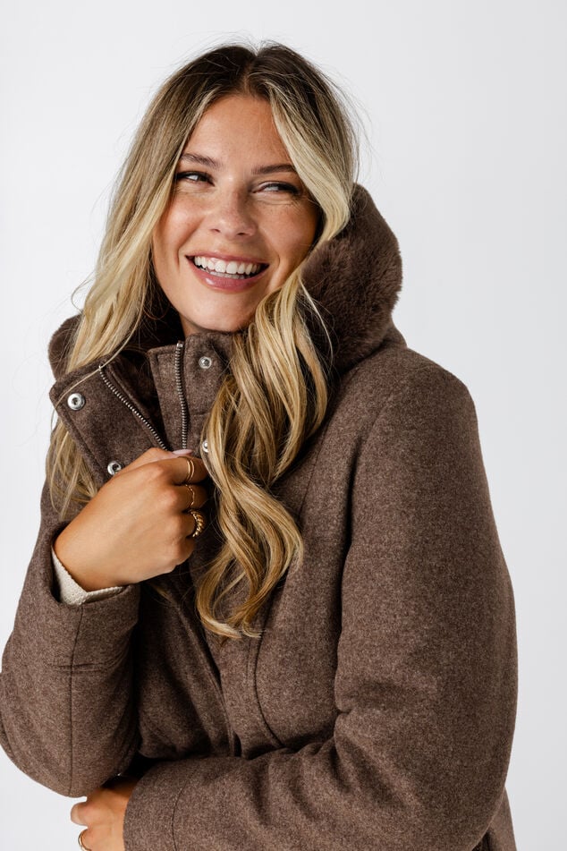 Chaqueta acolchada con cremallera image number 4