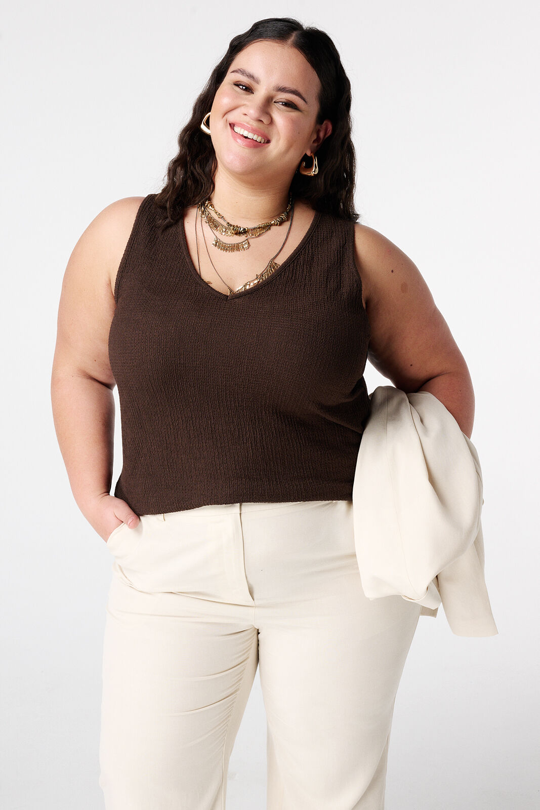 Top sin mangas con textura