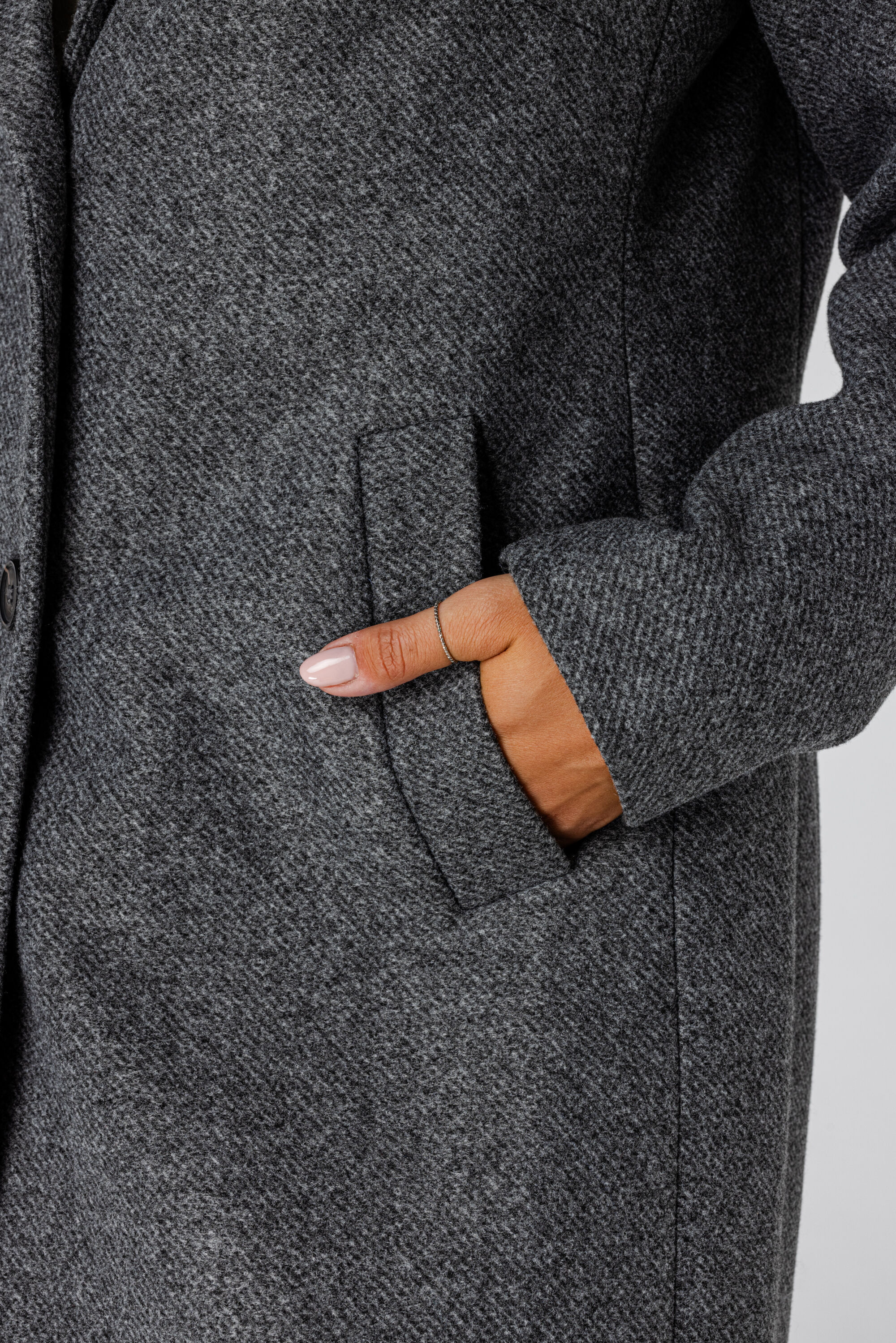 Abrigo largo con cierre de botones image number 4