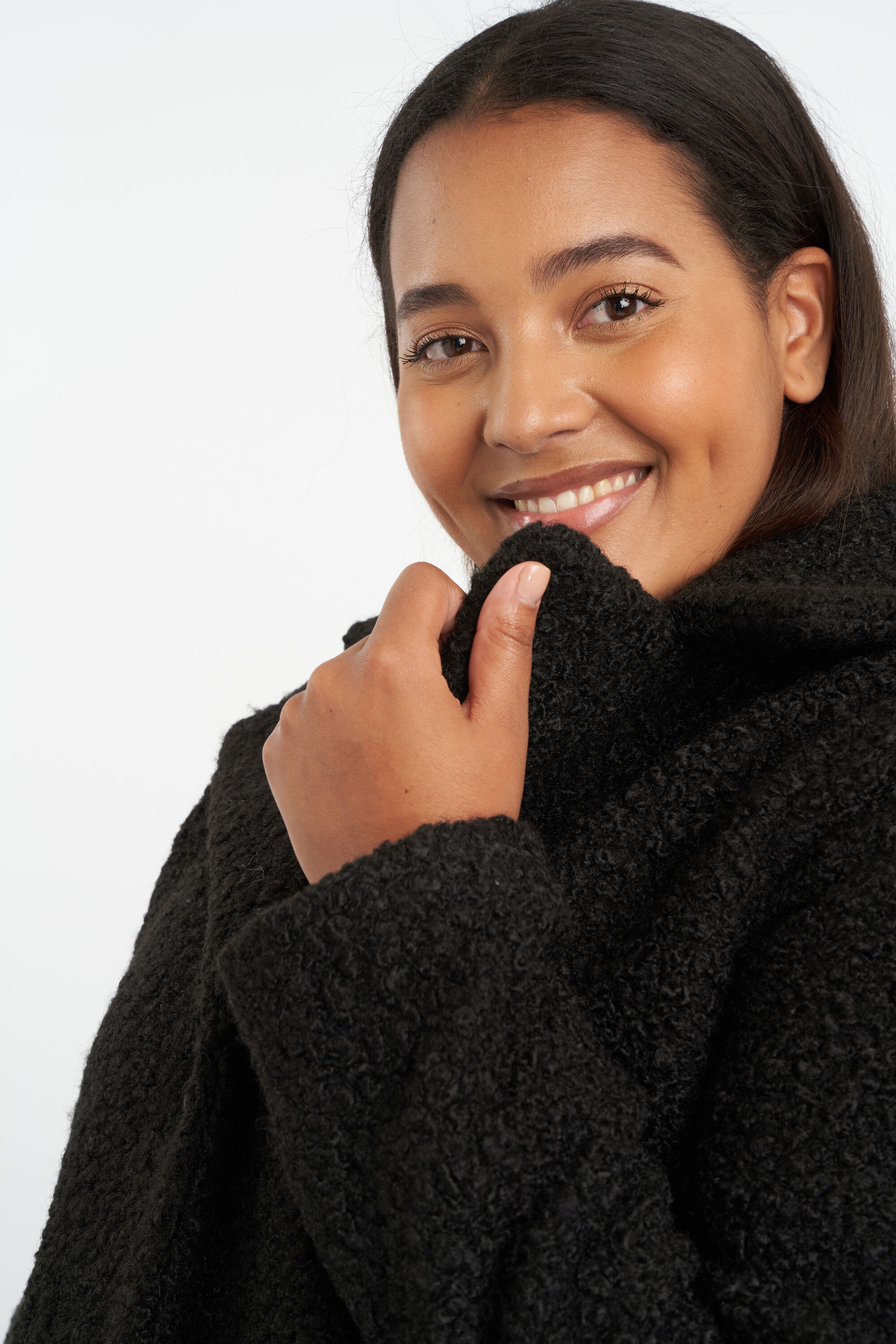 Abrigo  image number 6