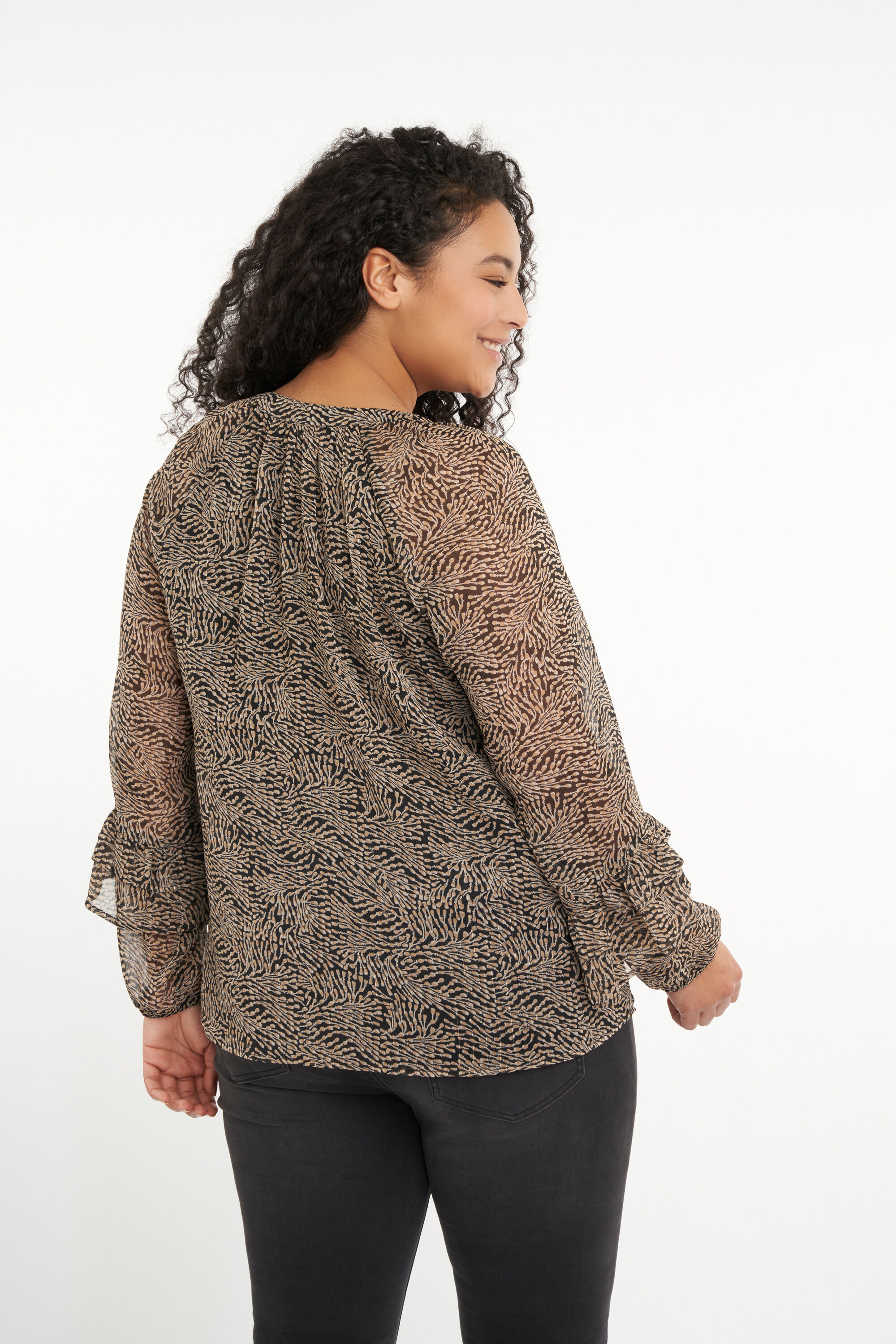 Blusa con estampado image number 4