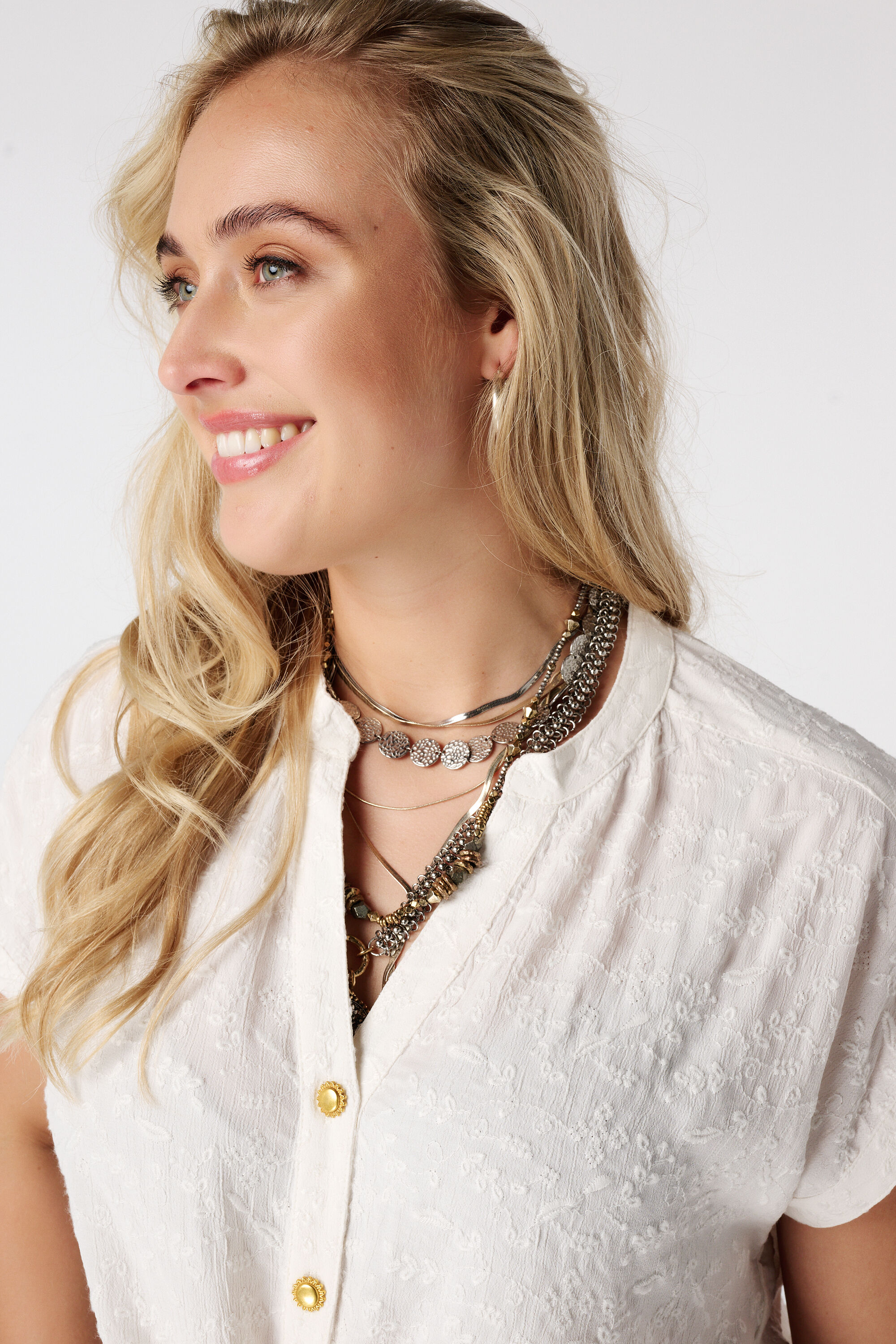 Blusa con encaje image number 4