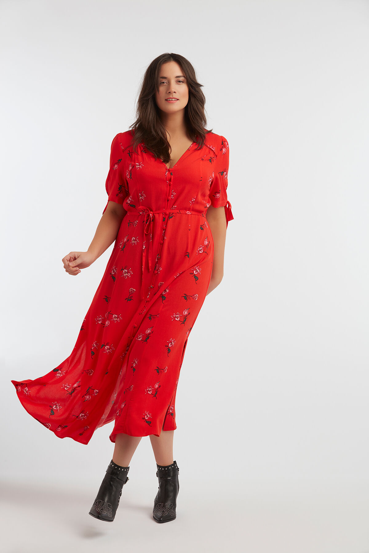 Vestido de flores con botones image number 5