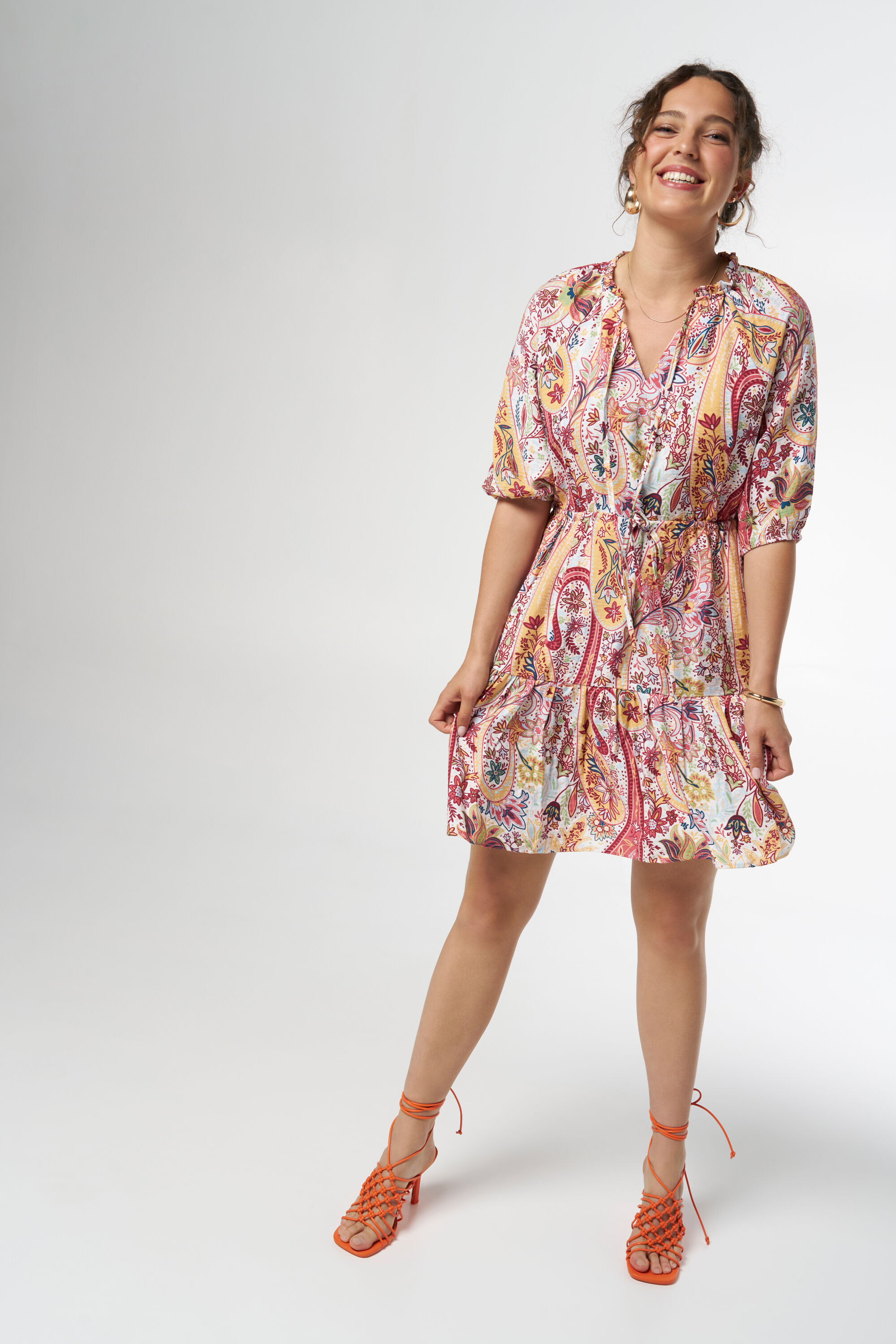 Vestido entallado image number 5