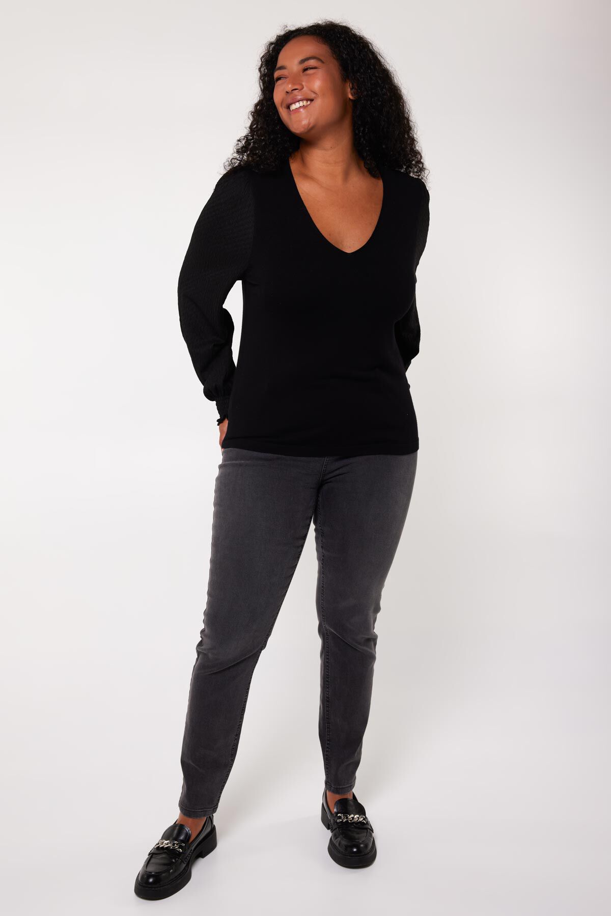 Su&eacute;ter de punto fino con mangas con textura image number 5