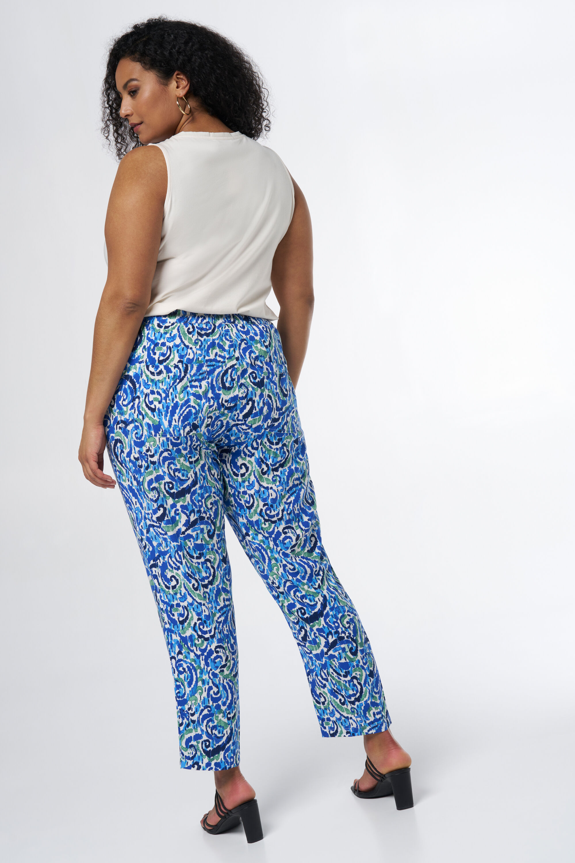 Pantalones con estampado image number 3