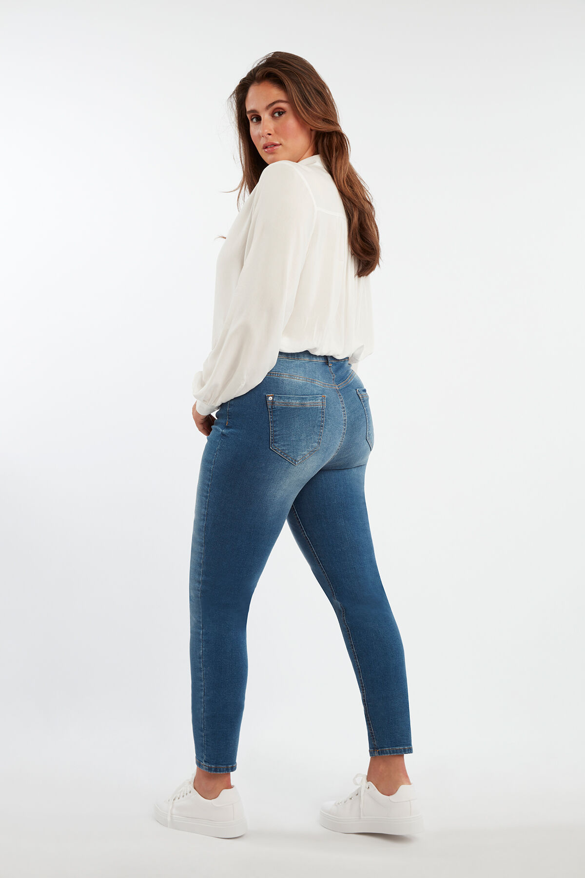 Blusa blanca image number 4