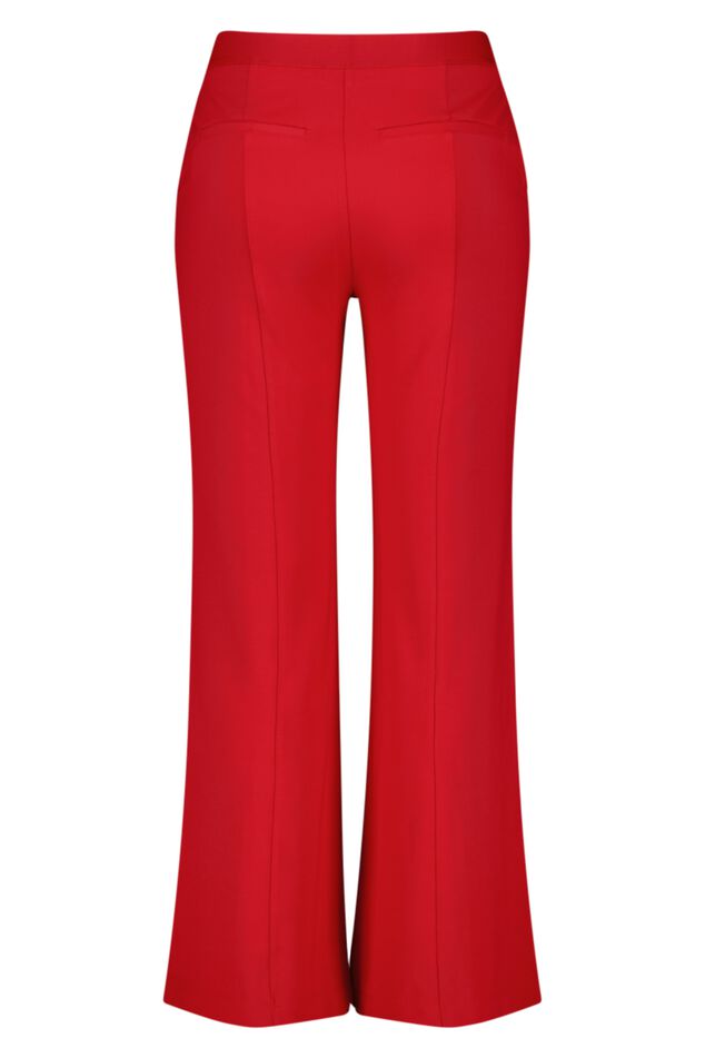 Pantalones con pernera recta y un elegante botón como detalle image number 3