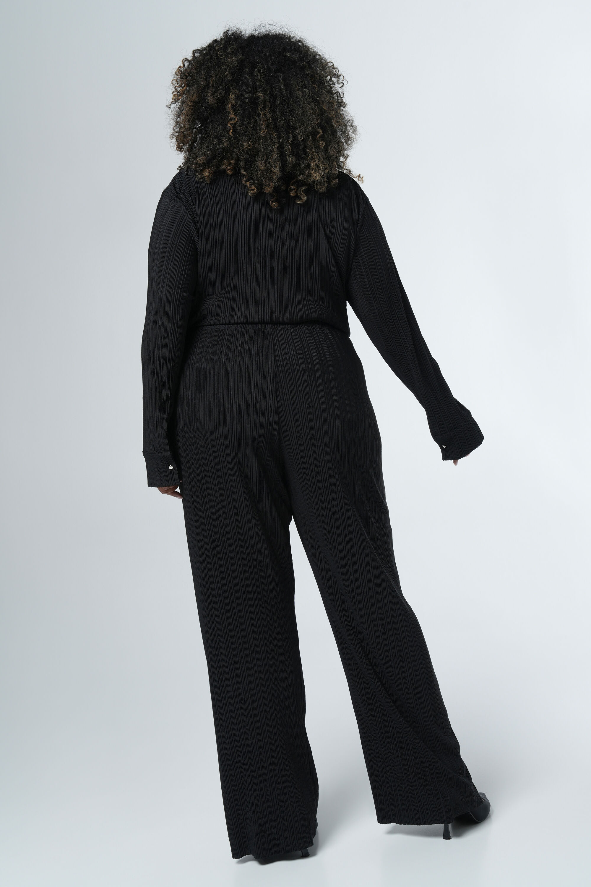 Pantalones plisados   image number 3