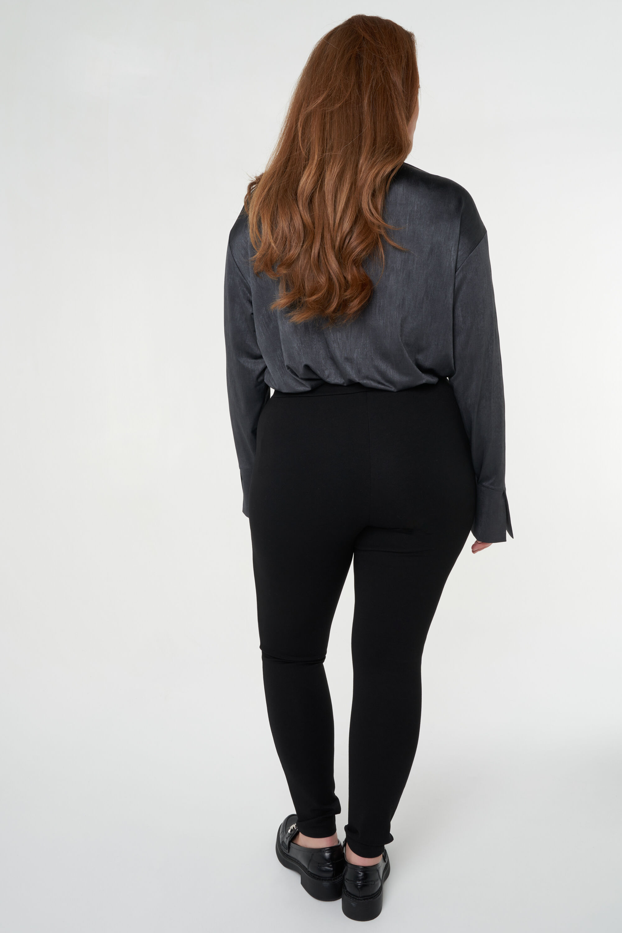 Treggings con botones image number 4