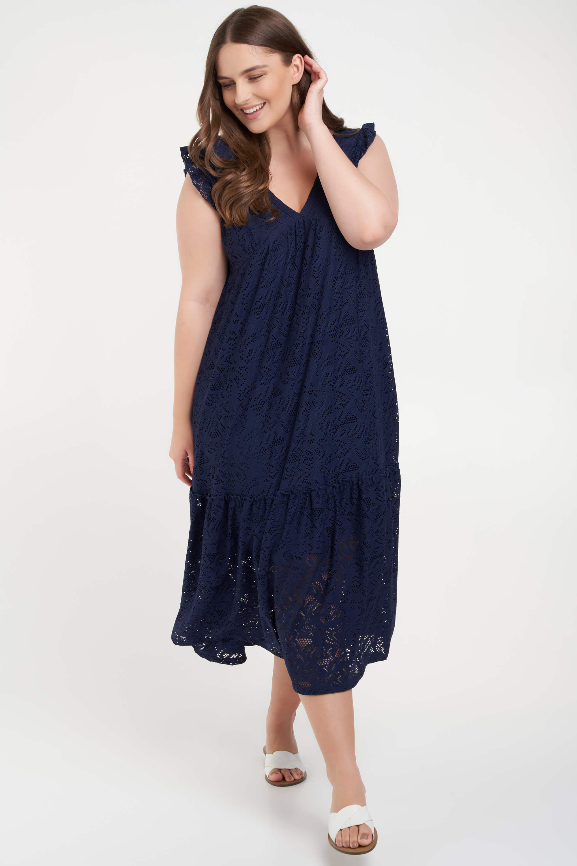 Vestido con bordado ingl&eacute;s image number 0