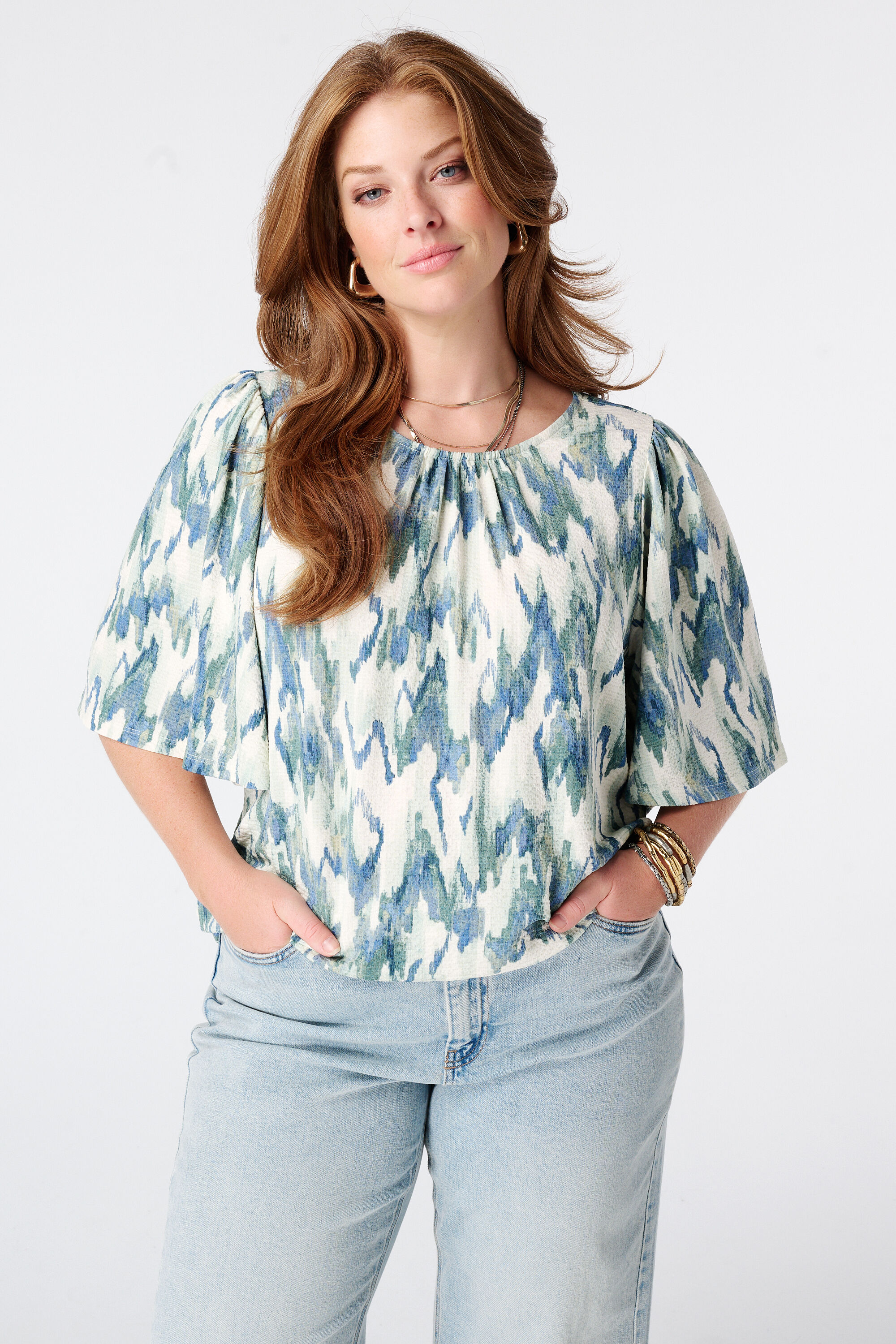 Top con estampado y cuello redondo