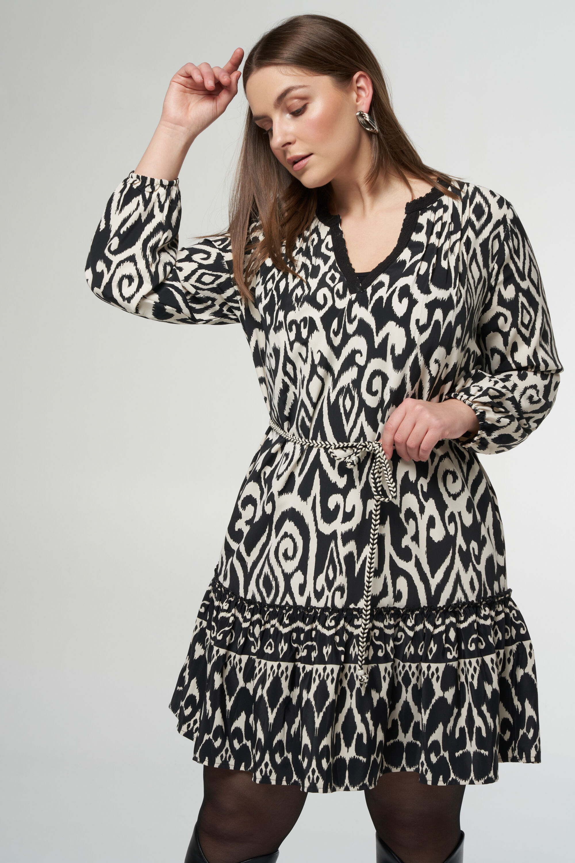 Vestido con estampado image number 5