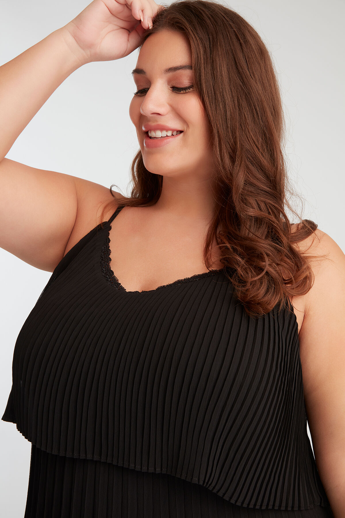 Vestido plisado image number 4