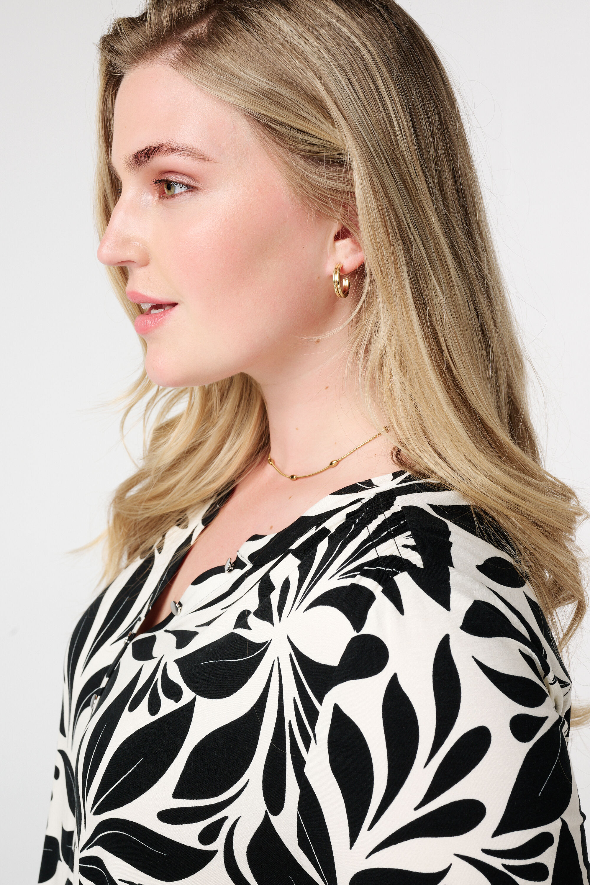 Top con estampado image number 4