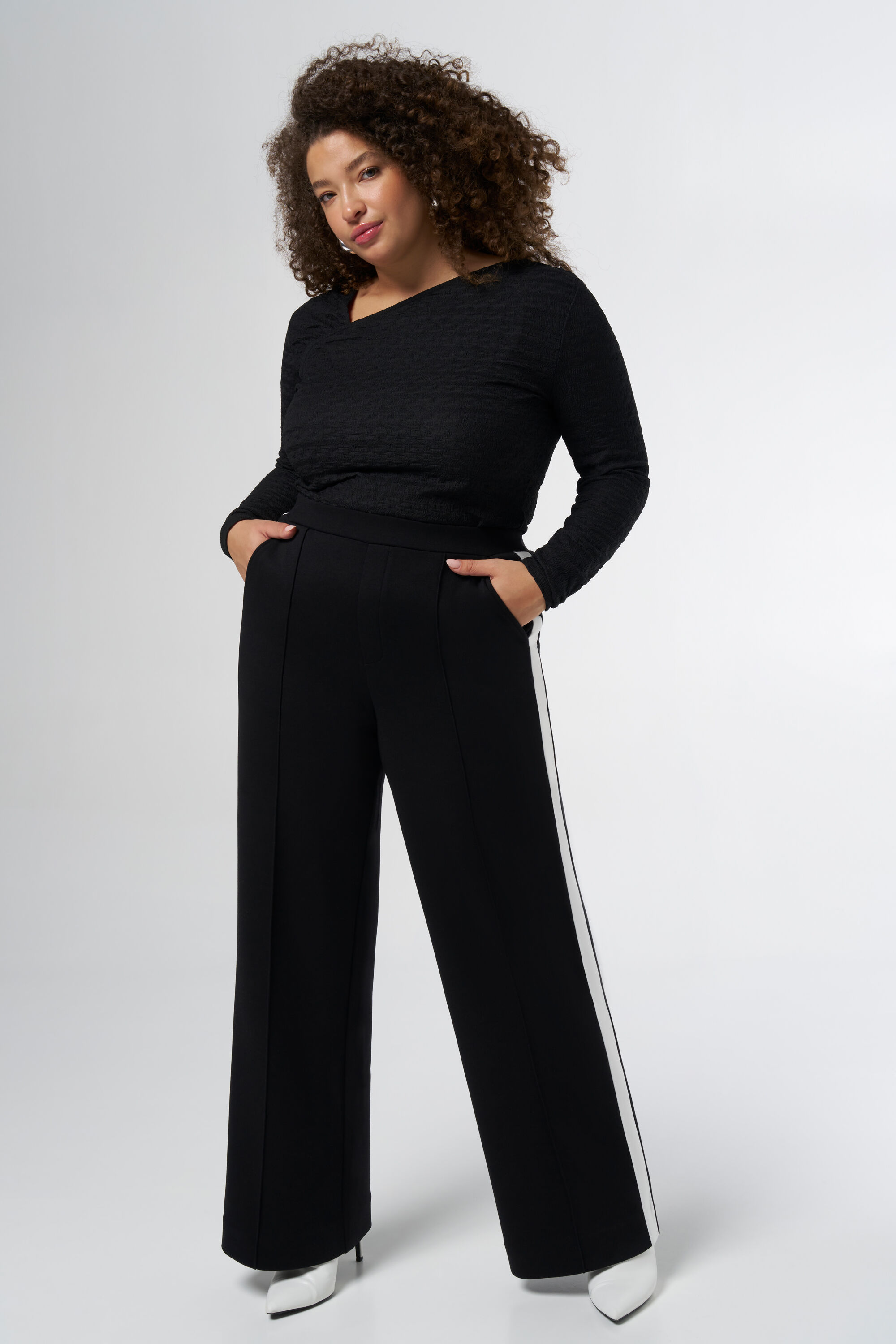 Pantalones con raya que contrasta image number 6