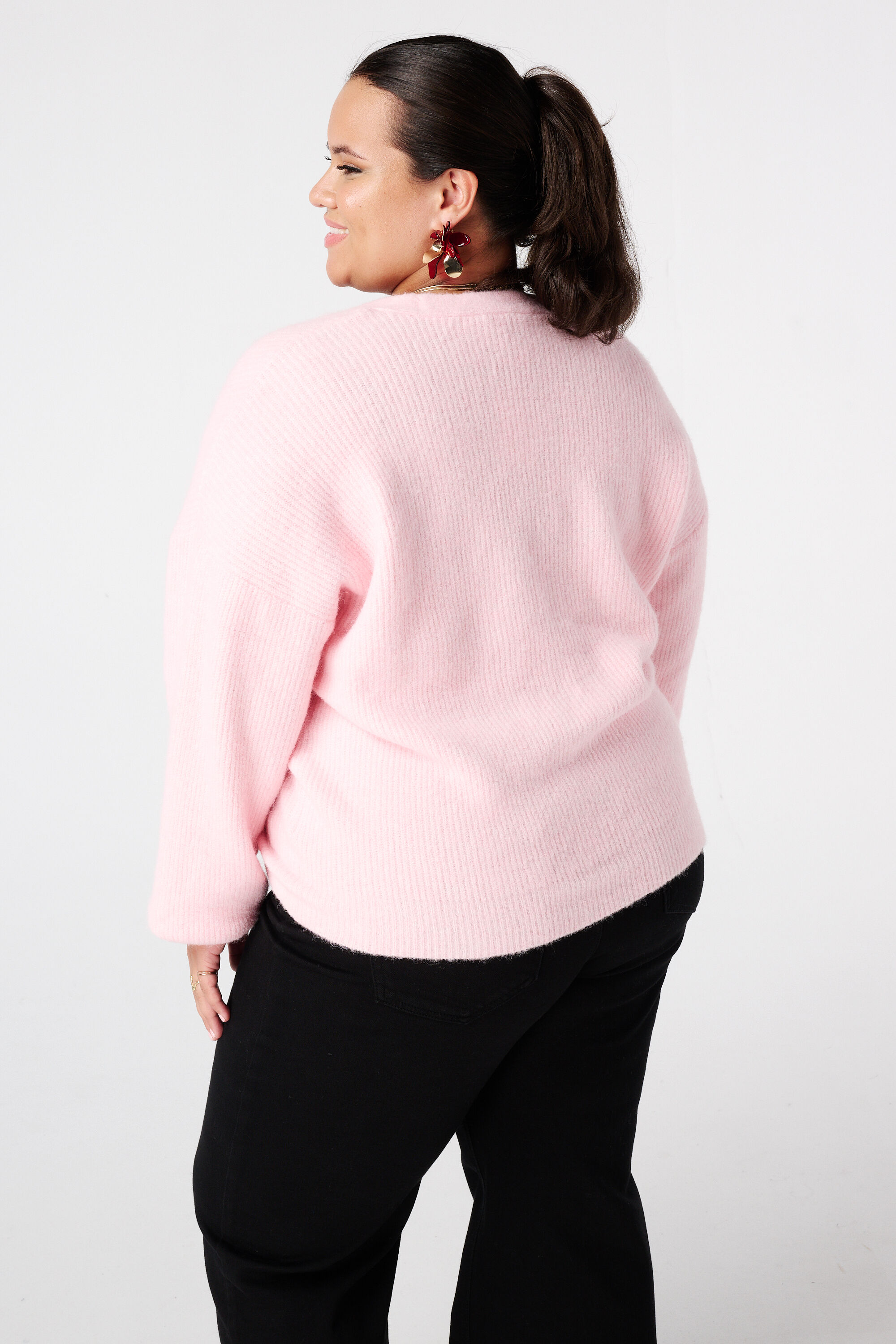 C&aacute;rdigan con botones dorados image number 3