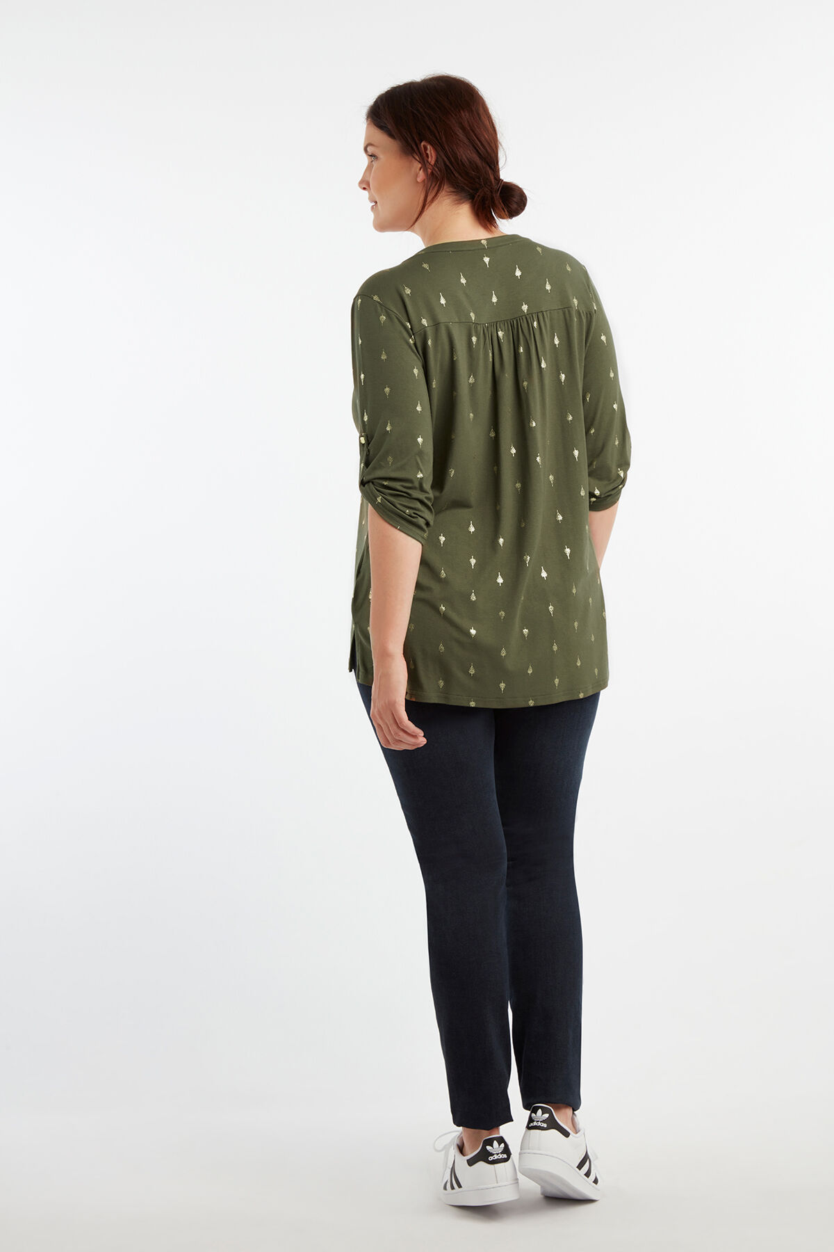 Top con estampado met&aacute;lico image number 4