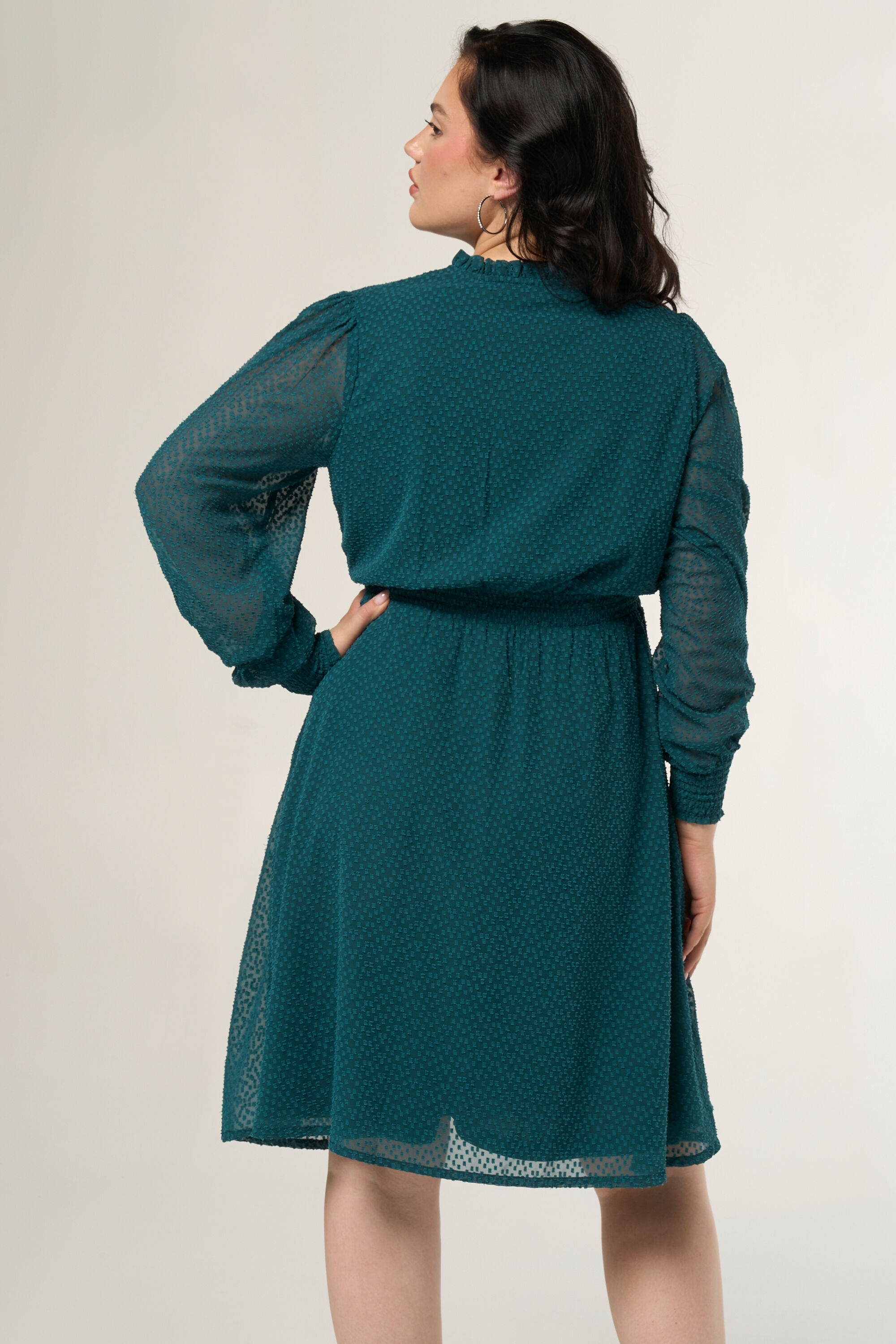 Vestido con botones image number 3