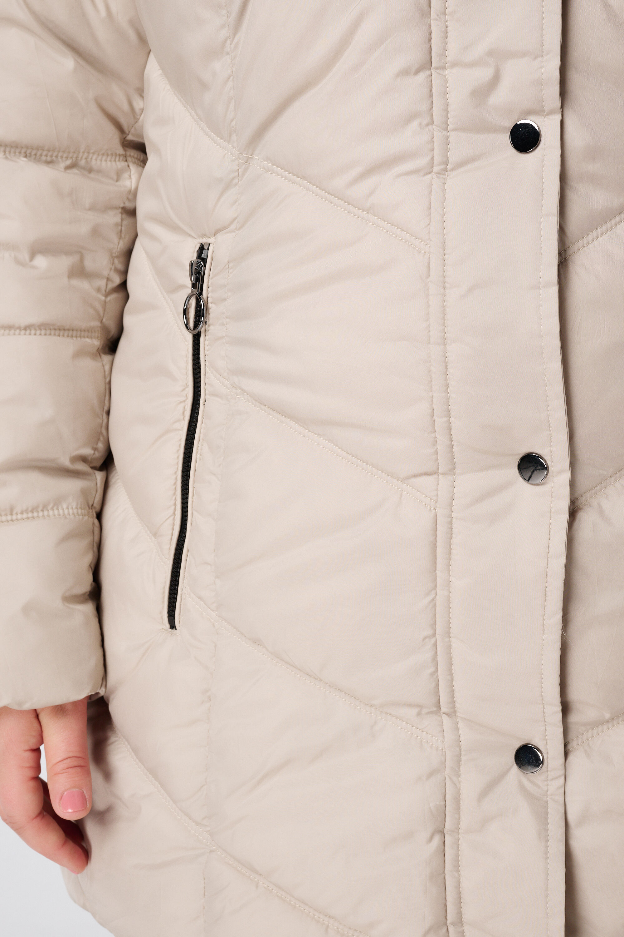 Chaqueta con capucha image number 6