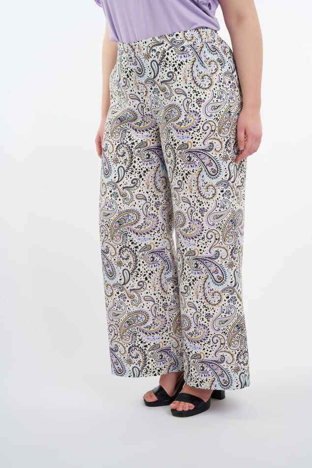 Pantalones con estampado image number 6