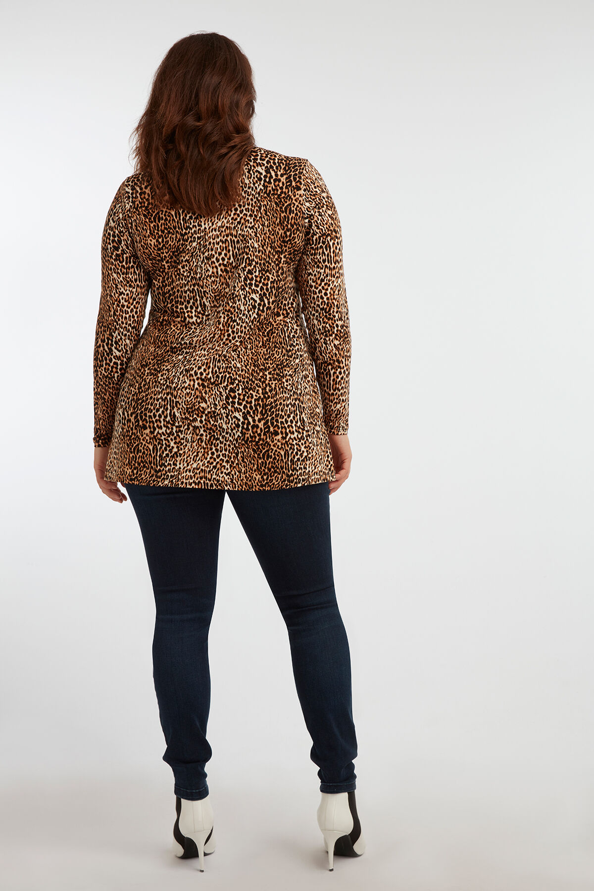 T&uacute;nica con animal print image number 4