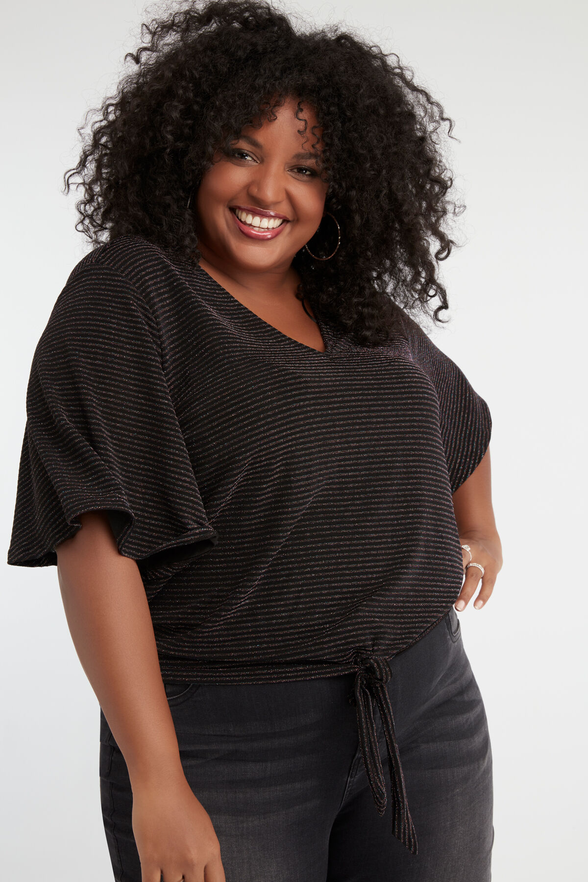 Top con mangas de mariposa image number 3