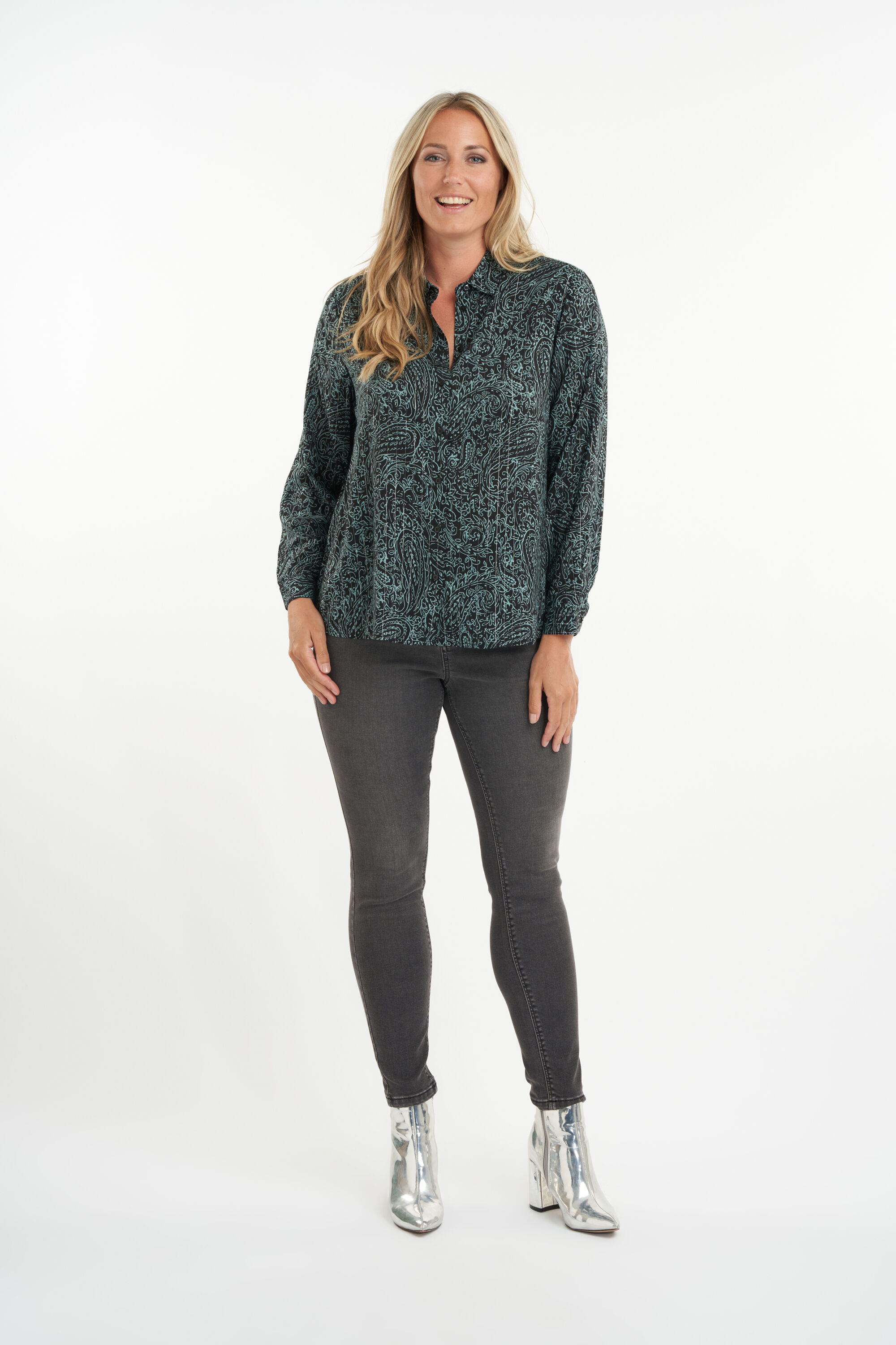 Blusa con estampado image number 5