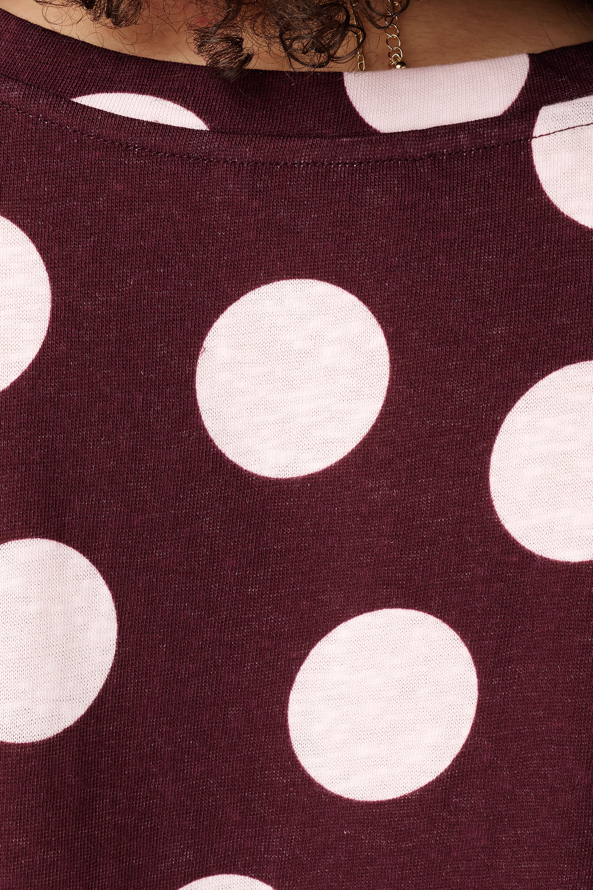 Camiseta con escote en V image number 6