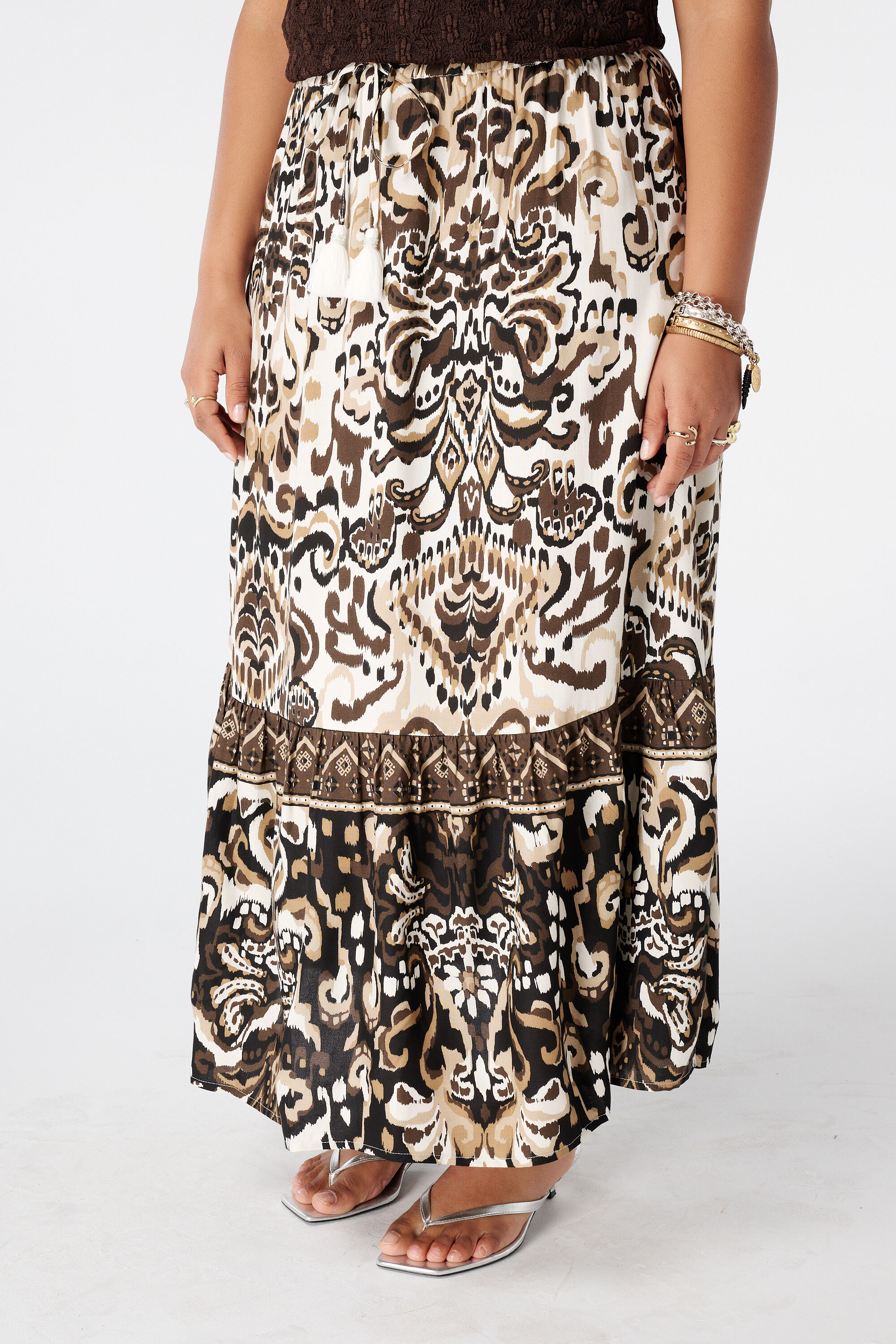 Falda maxi con estampado image number 5