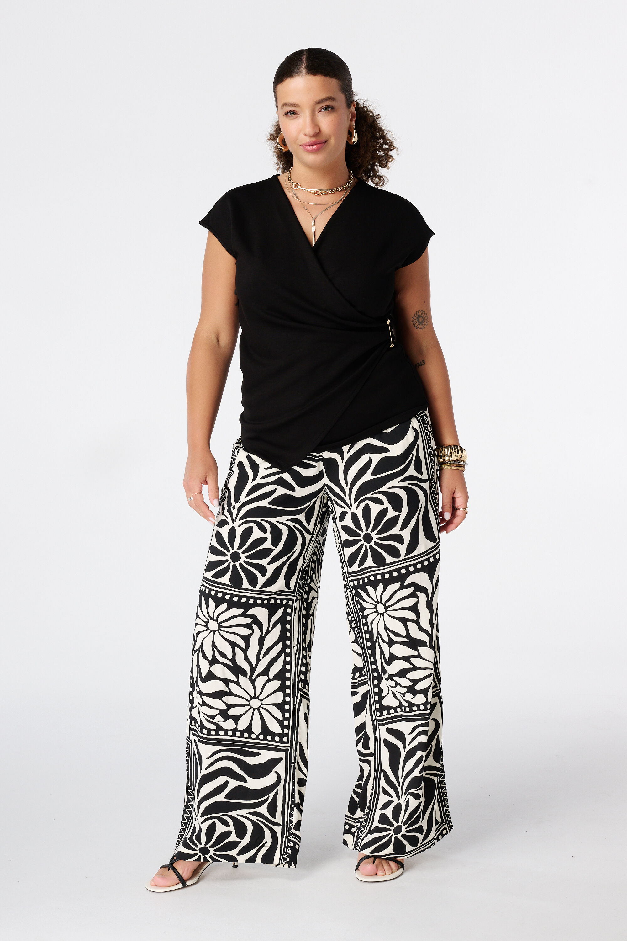 Top cruzado image number 5