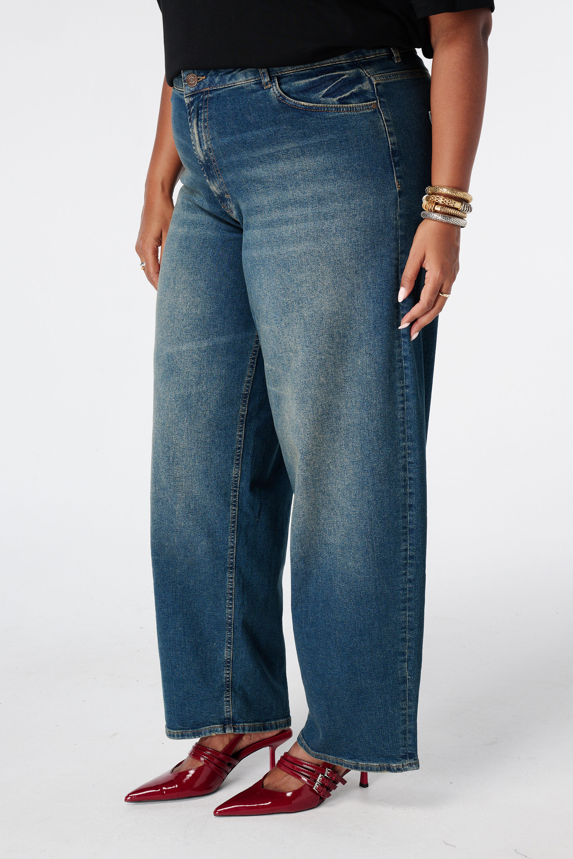 Vaqueros wide leg image number 5