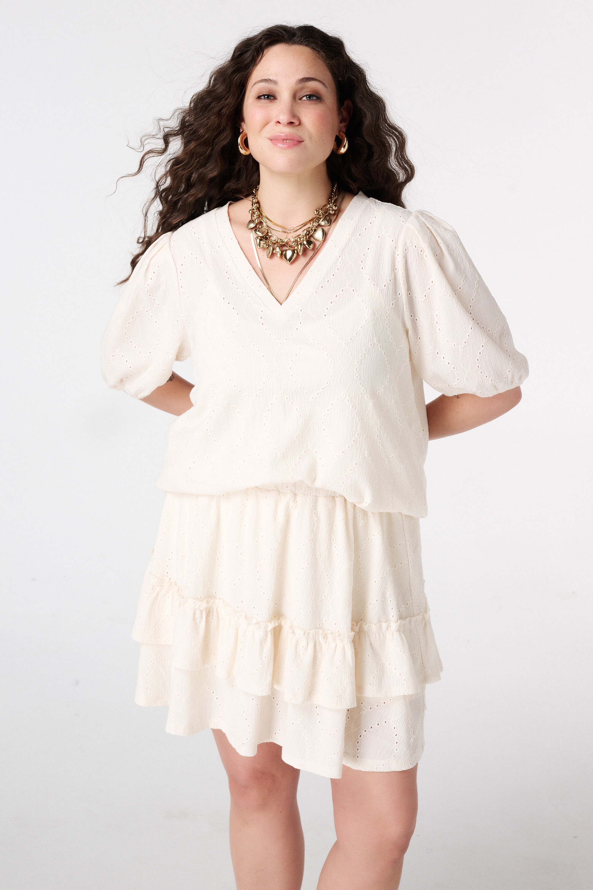 Top con efecto bordado