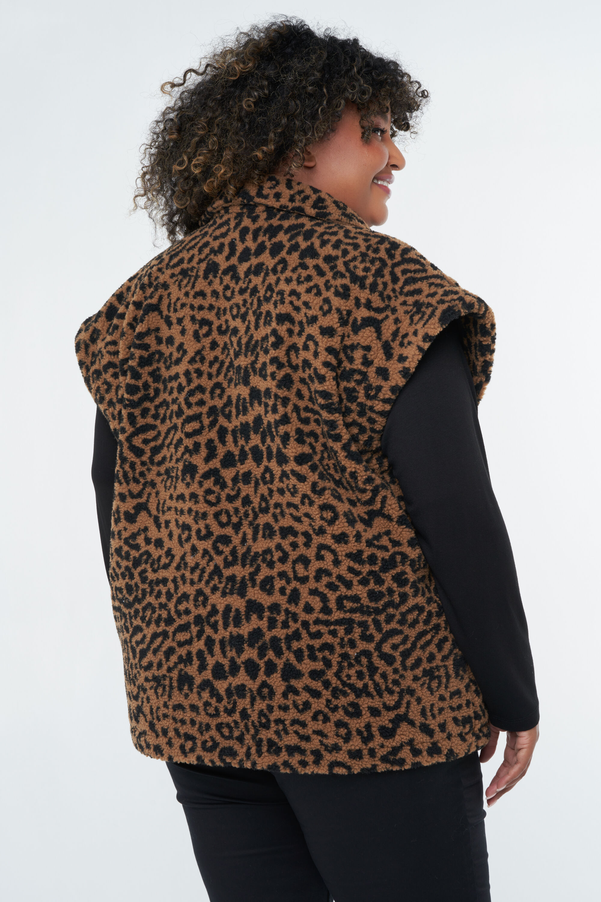 Chaleco con tejido de peluche image number 3