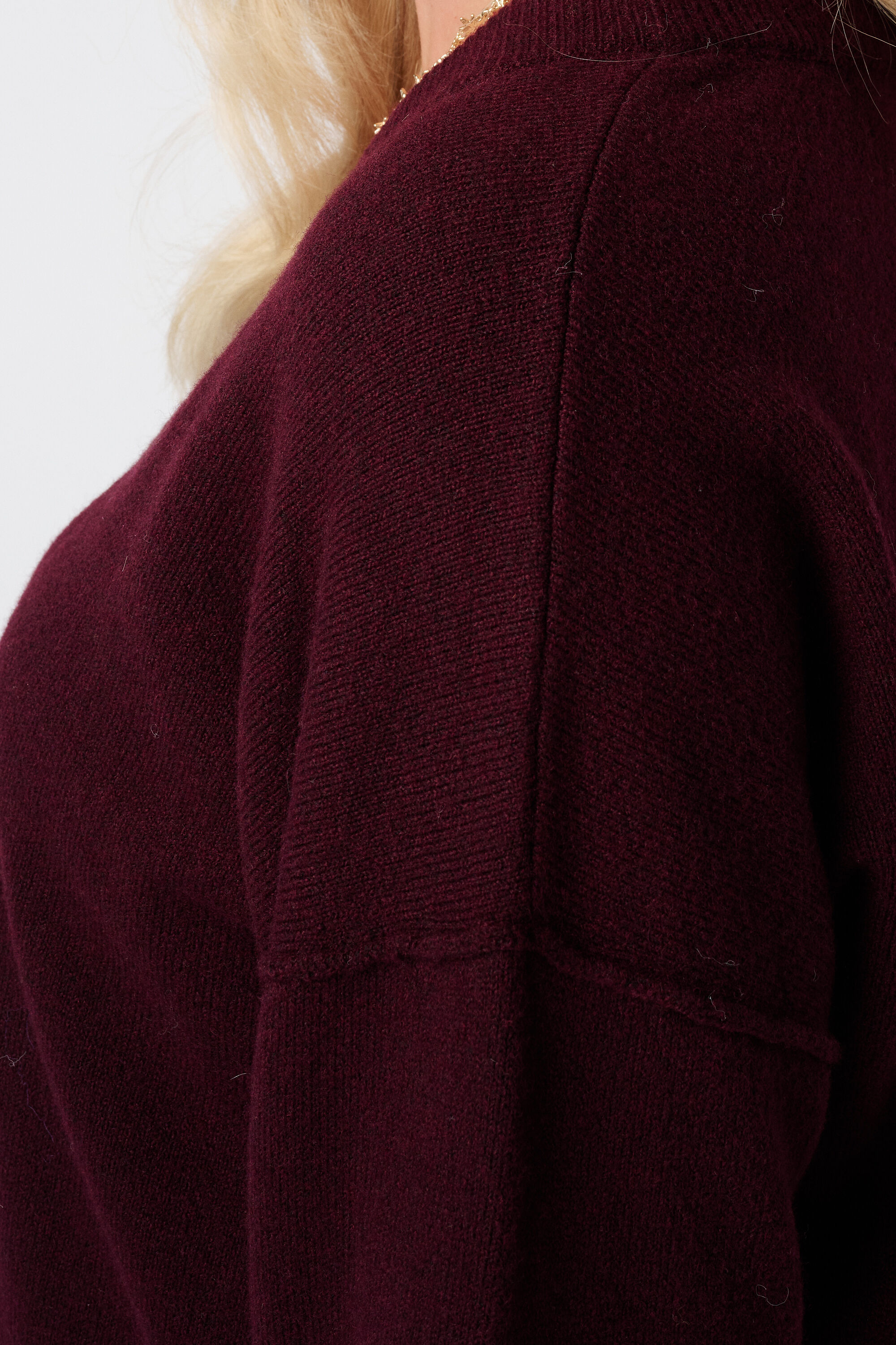 Jersey con escote en V image number 6