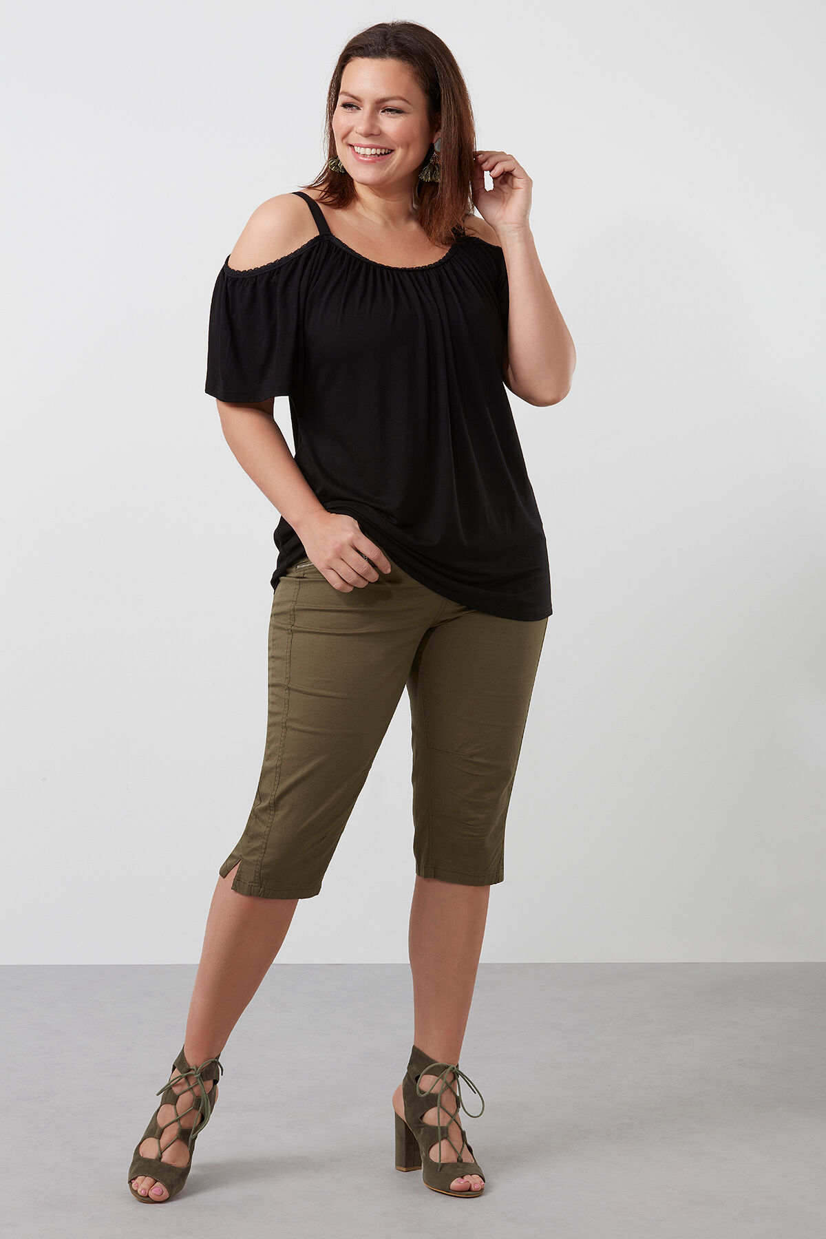 Pantal&oacute;n pirata de algod&oacute;n image number 4