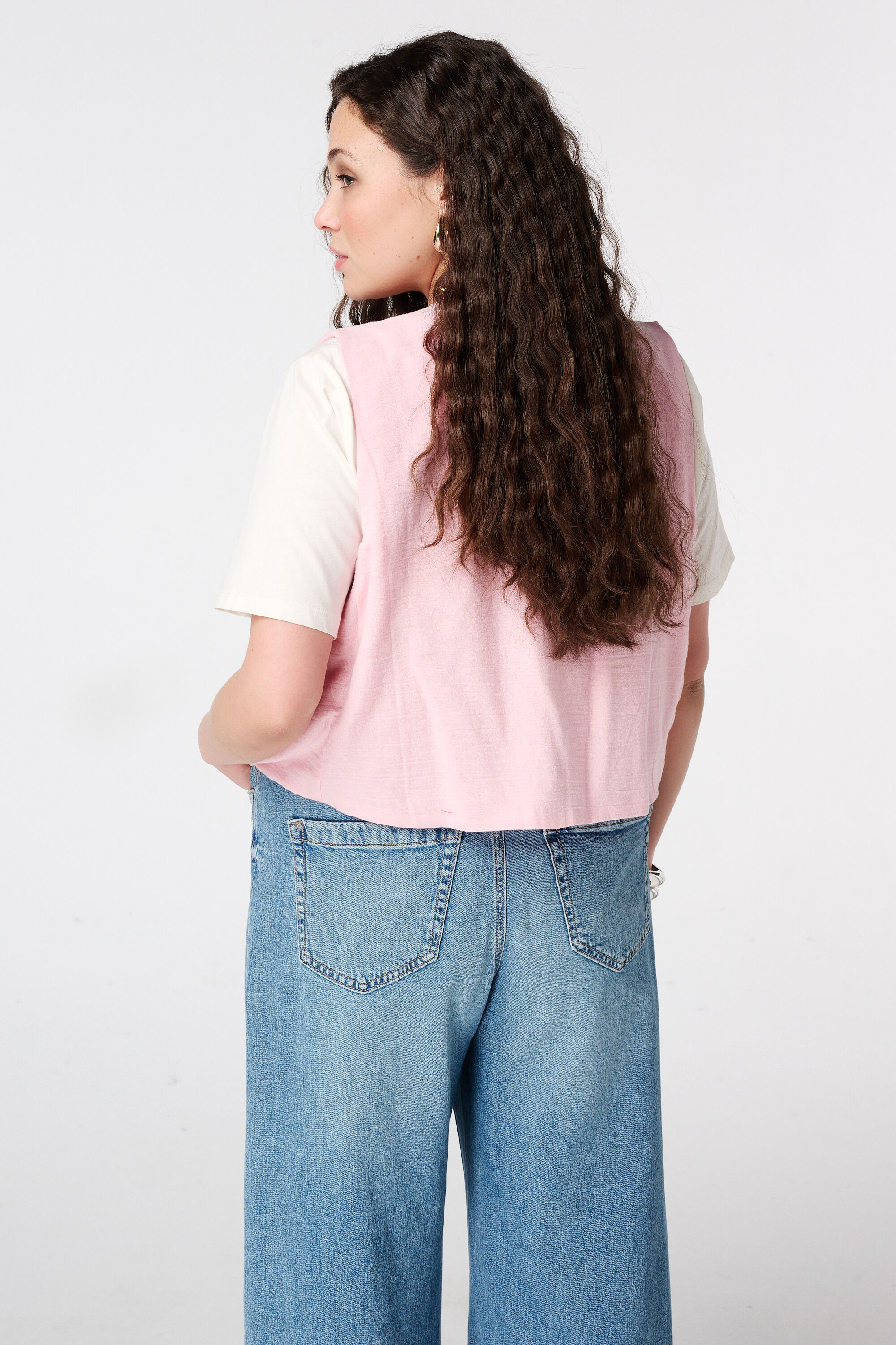 Chaleco con bordado image number 3