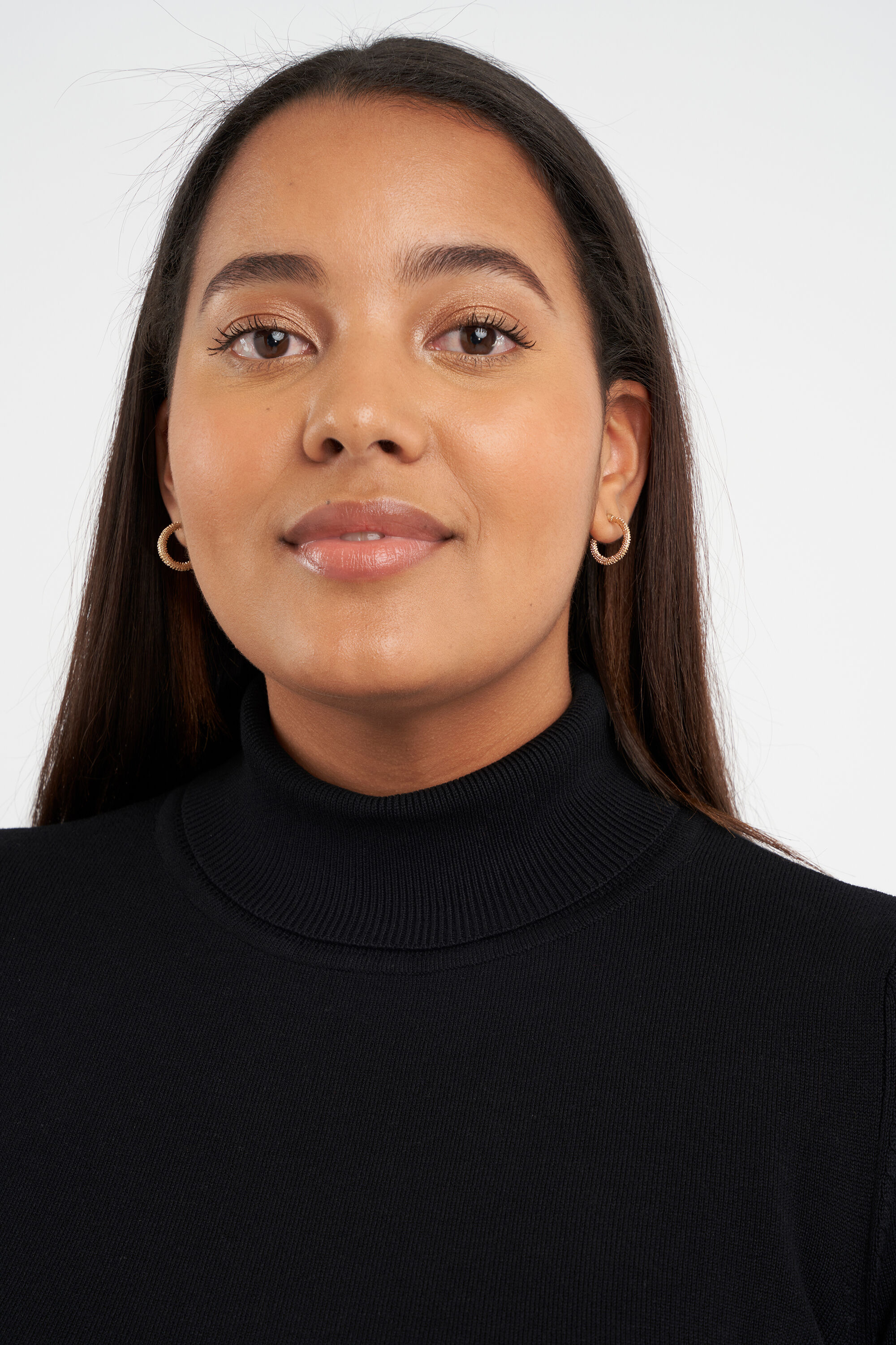 Jersey de punto fino con cuello alto image number 4