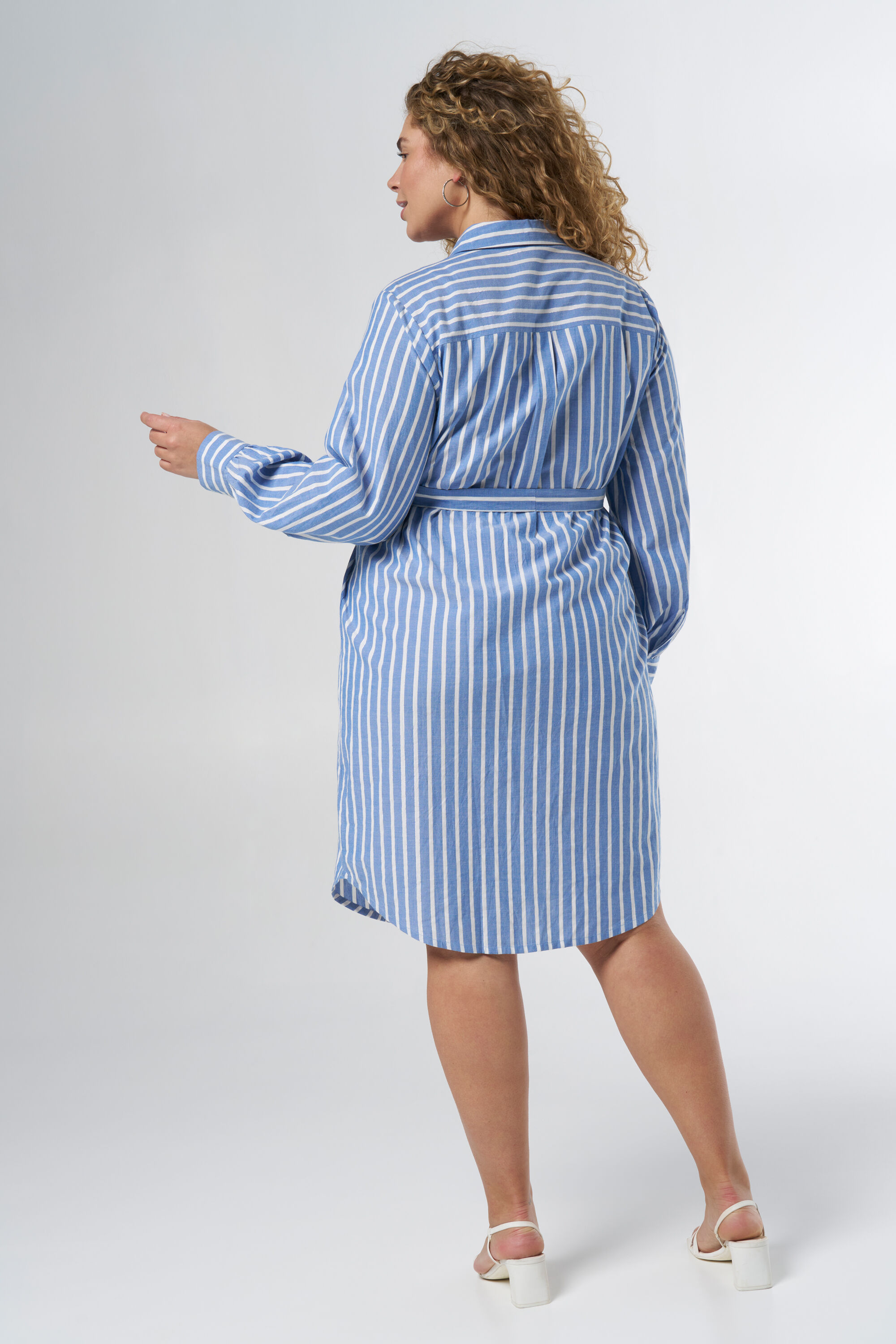 Vestido blus&oacute;n image number 3