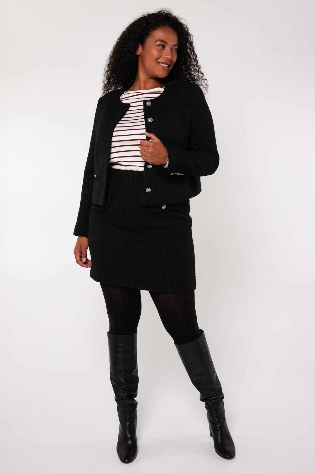 Blazer recortado de tweed image number 5