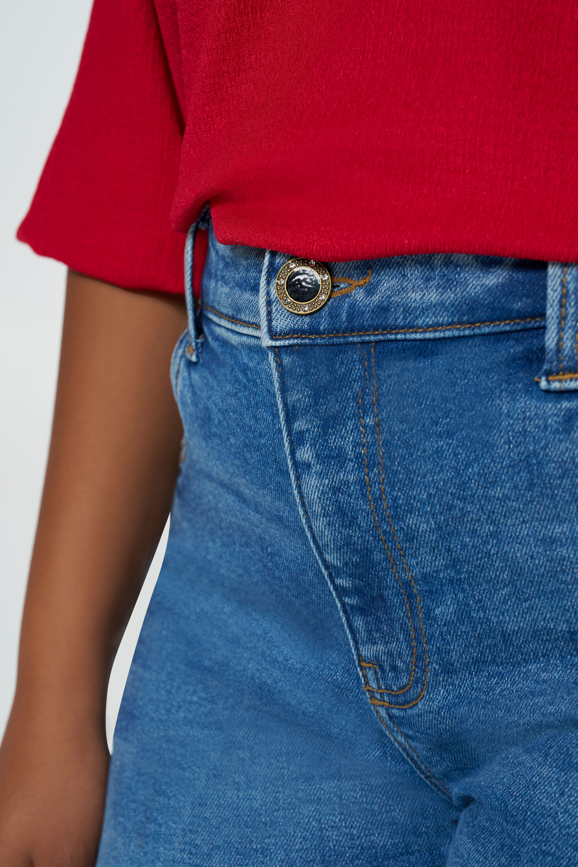 Vaqueros de pierna recta image number 4