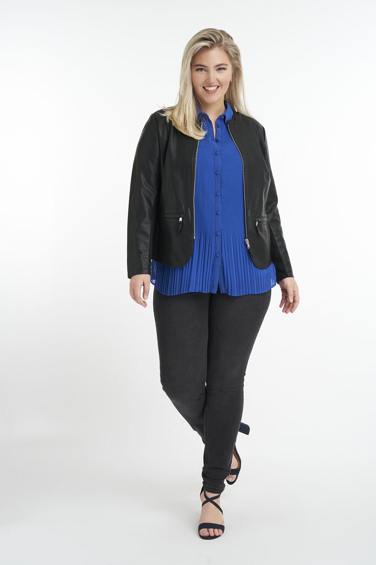 Cazadora de cuero sint&eacute;tico con cuello redondo image number 5