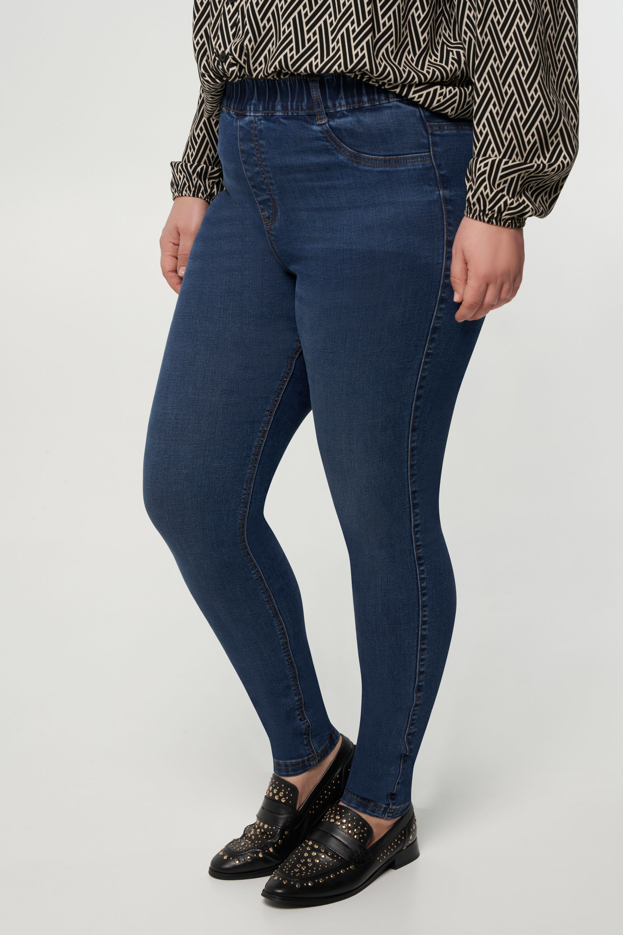 Tregging Poppy 30 image number 5