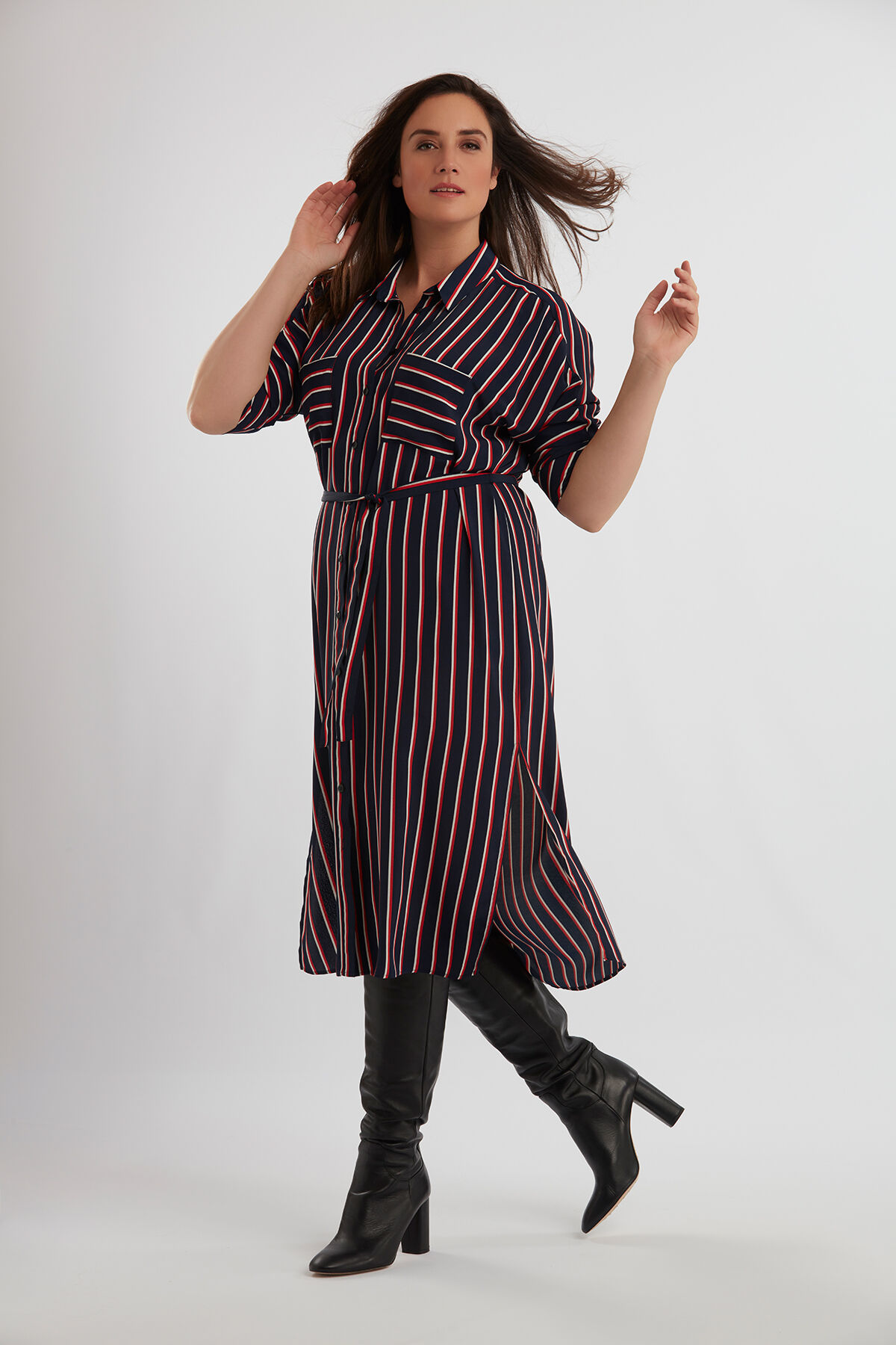 Vestido tipo camisa a rayas image number 4