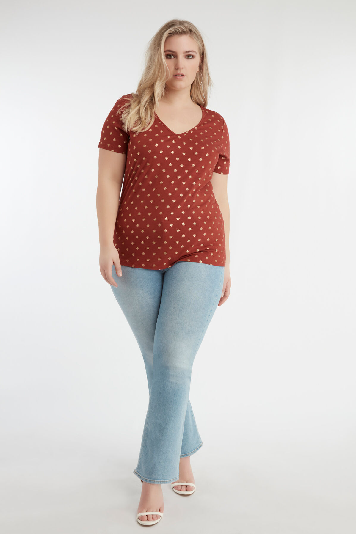 Camiseta con estampado met&aacute;lico image number 3