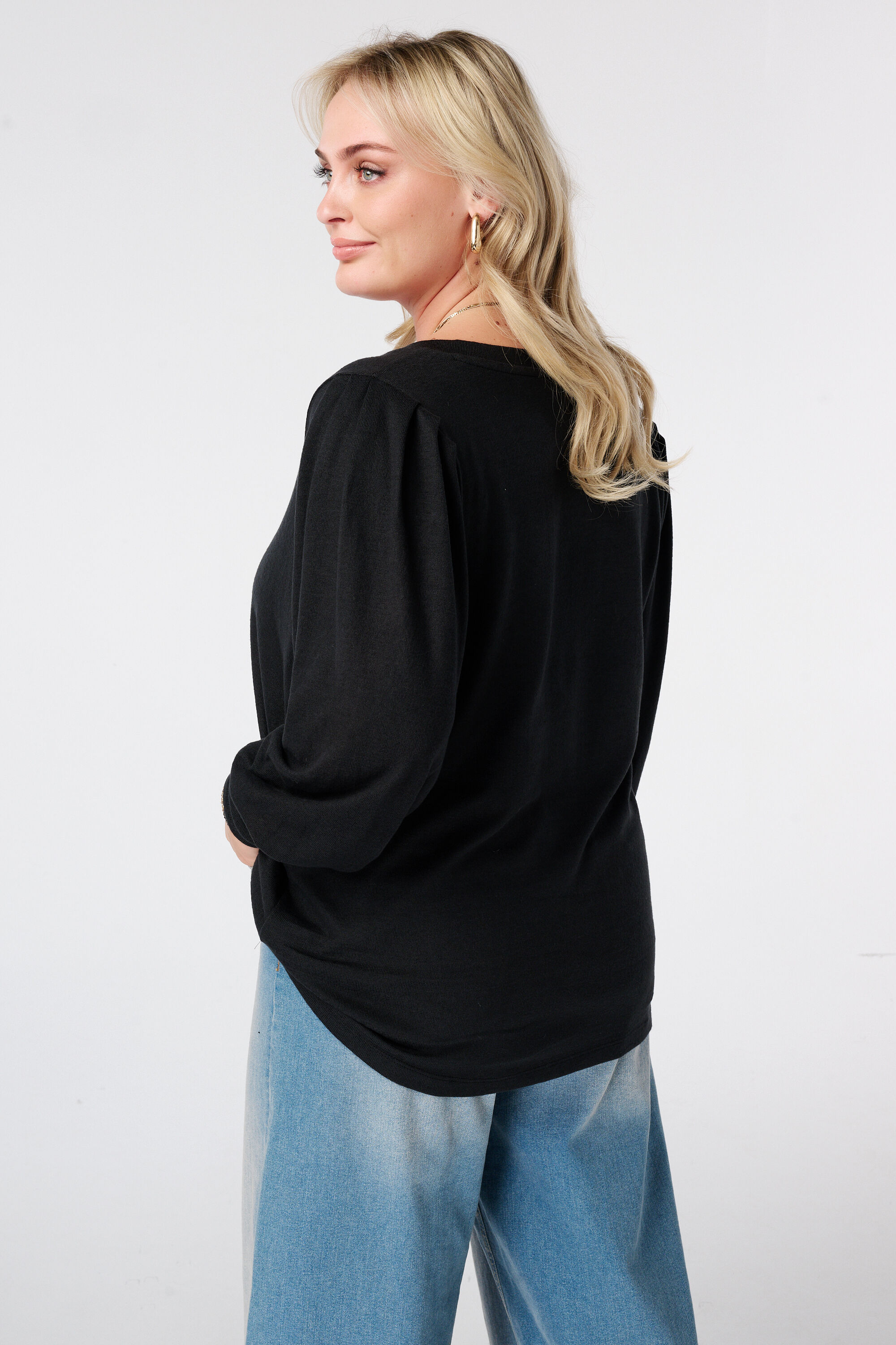 Sudadera con mangas abullonadas image number 3