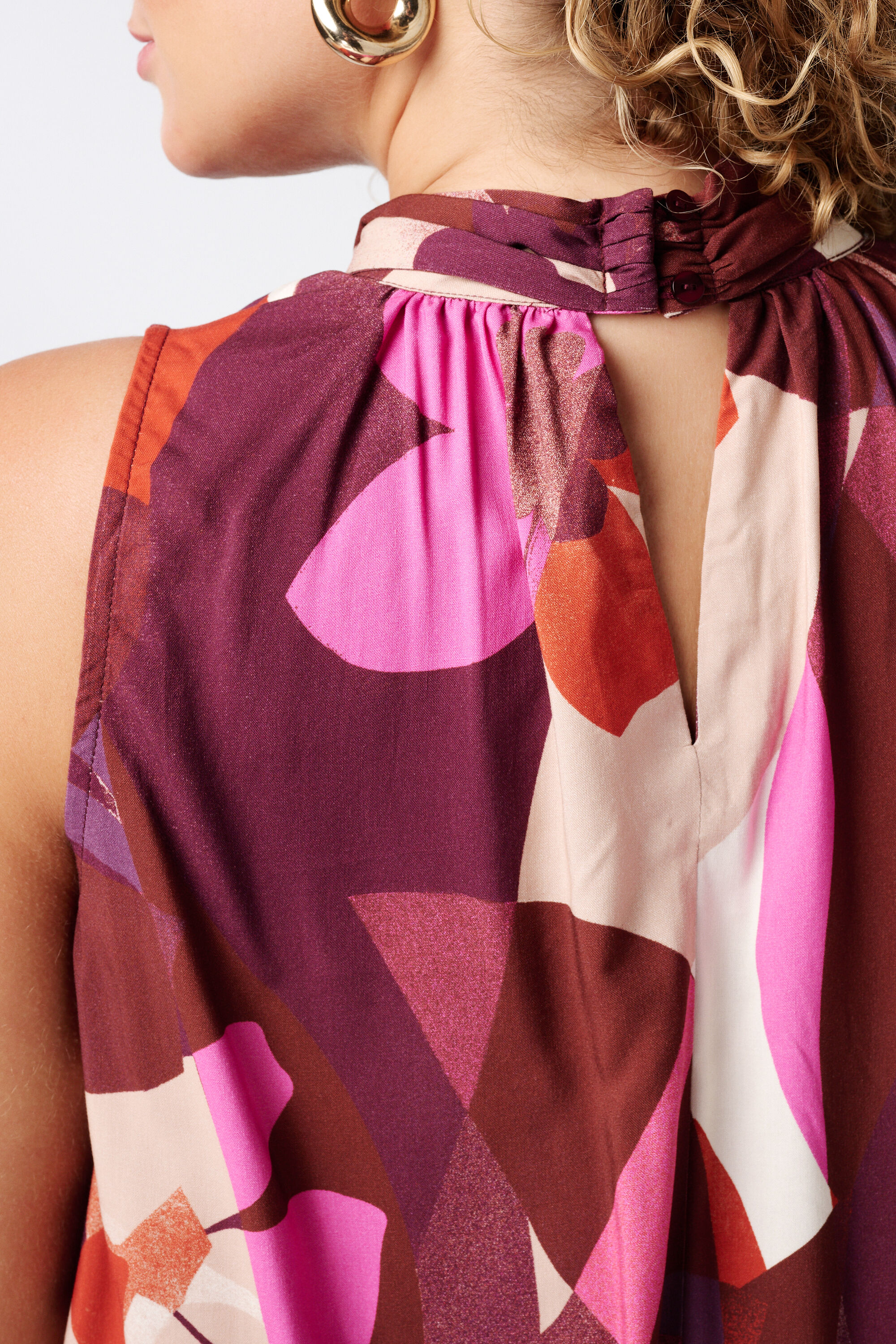 Blusa  con cuello alto image number 6