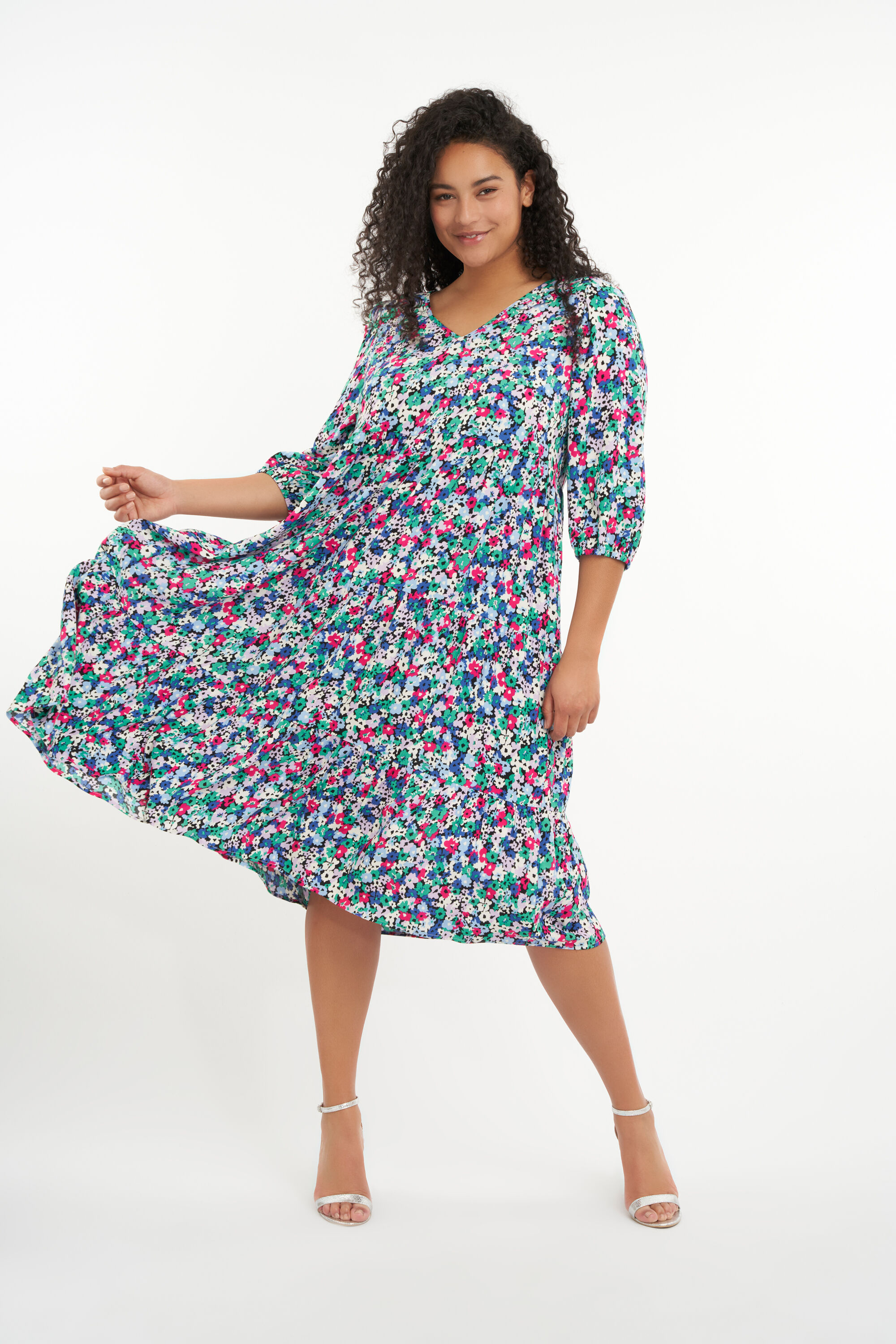 Vestido largo con estampado  image number 0