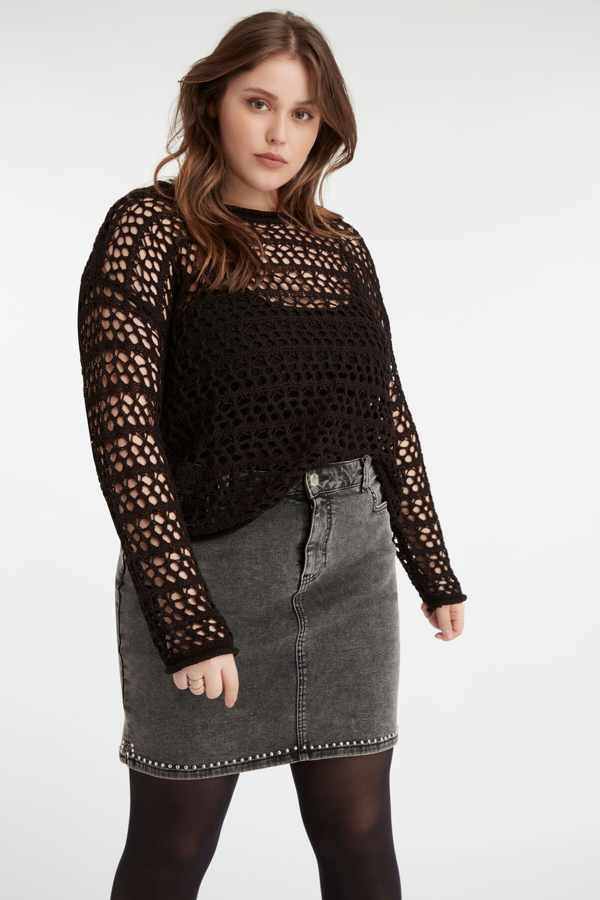 Falda con tachuelas image number 4