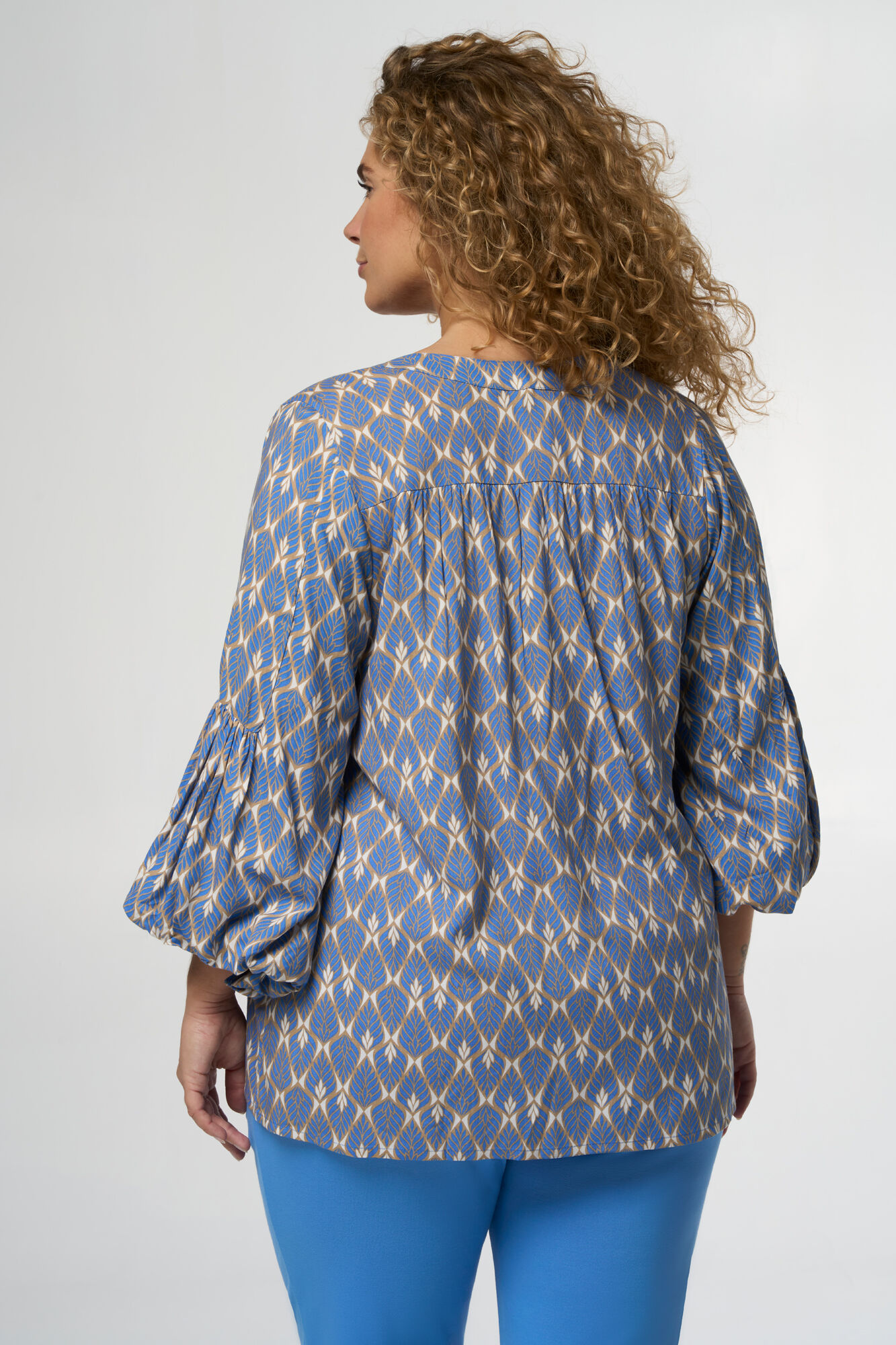 Blusa con estampado image number 3